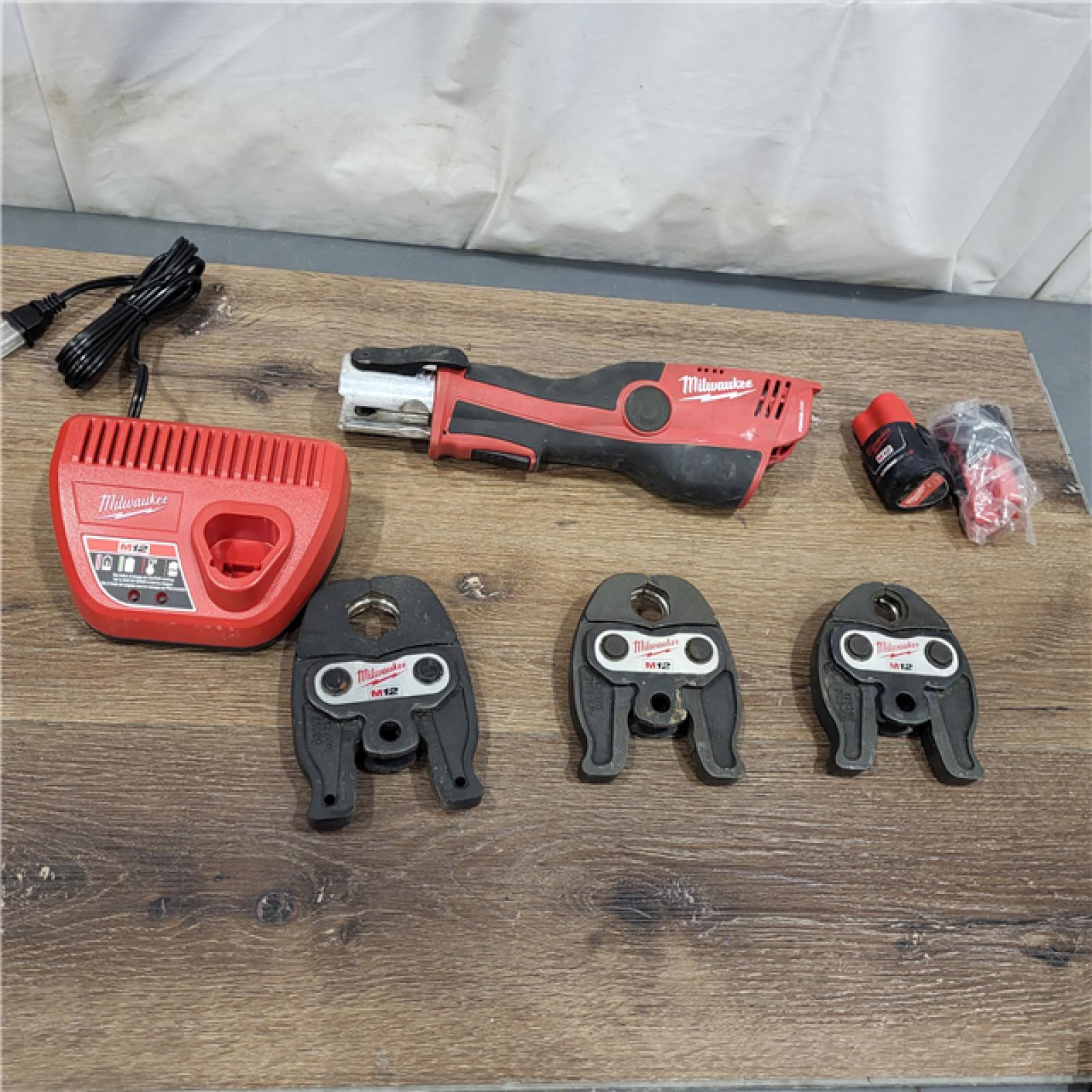 AS-IS Milwaukee M12 Force Logic Press Tool 1/2 in. to 1 in. Kit