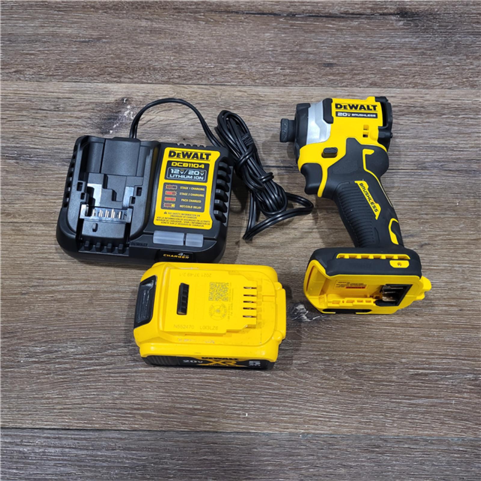 AS-IS ATOMIC 20V MAX Lithium-Ion Cordless 1/4 in. Brushless Impact Driver Kit, 5 Ah Battery, Charger, and Bag