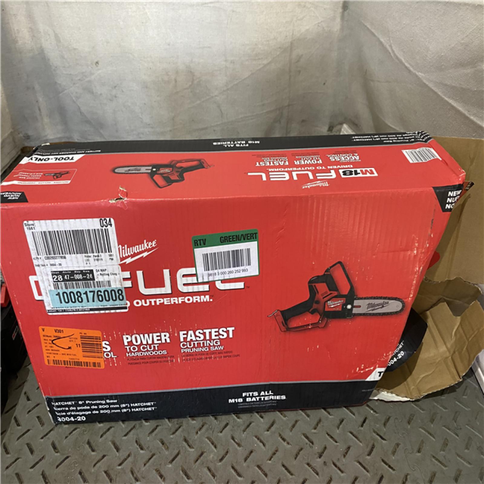 Houston location AS-IS Milwaukee M18 Fuel Hatchet 8  Pruning Saw Bare Tool