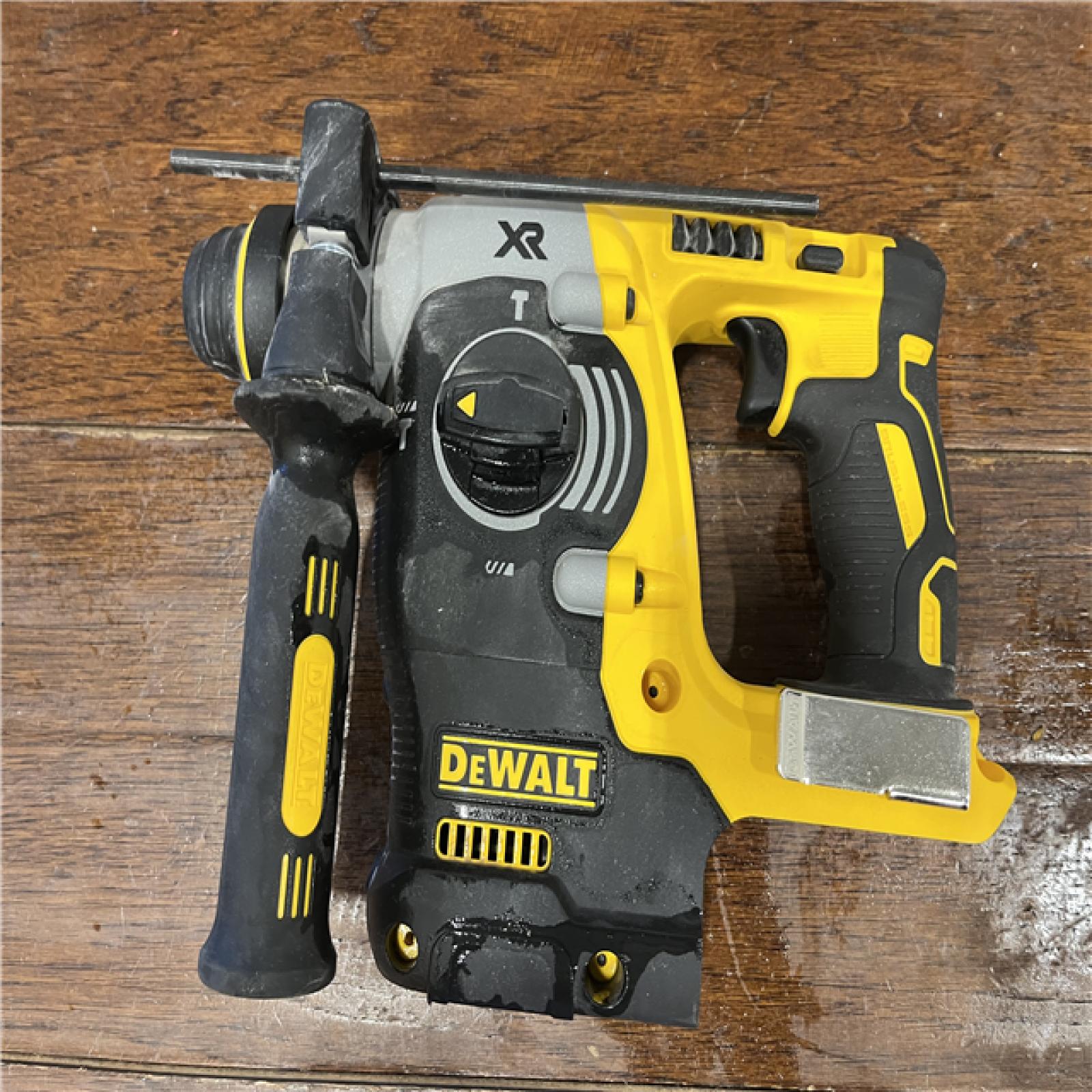 AS-ISDewalt | SDS 20-V Cordless Rotary Hammer