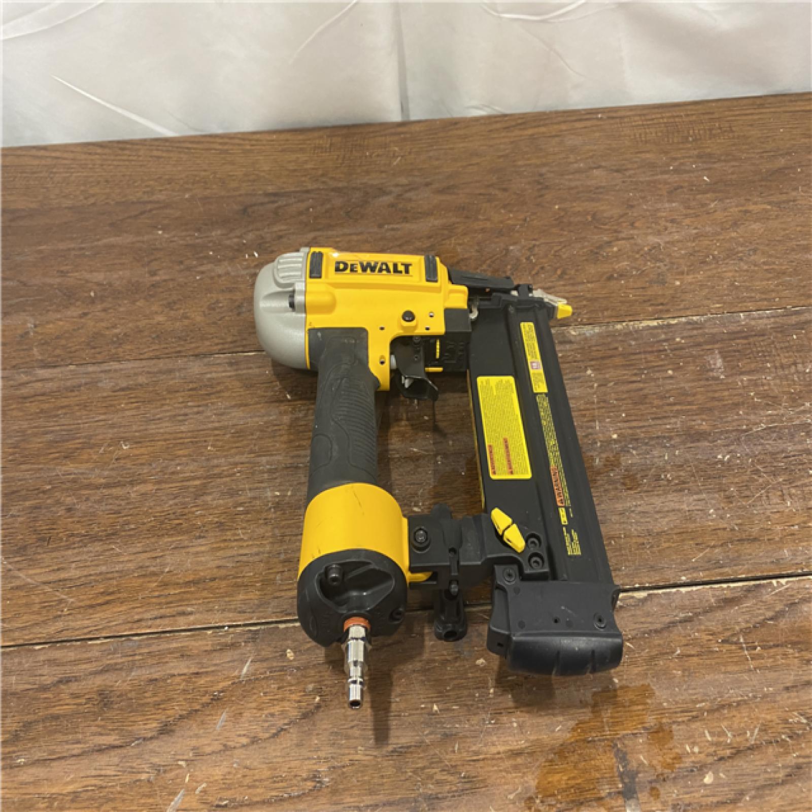 AS-ISDewalt DWFP12233 18 Guage Precision Point Brad Nailer