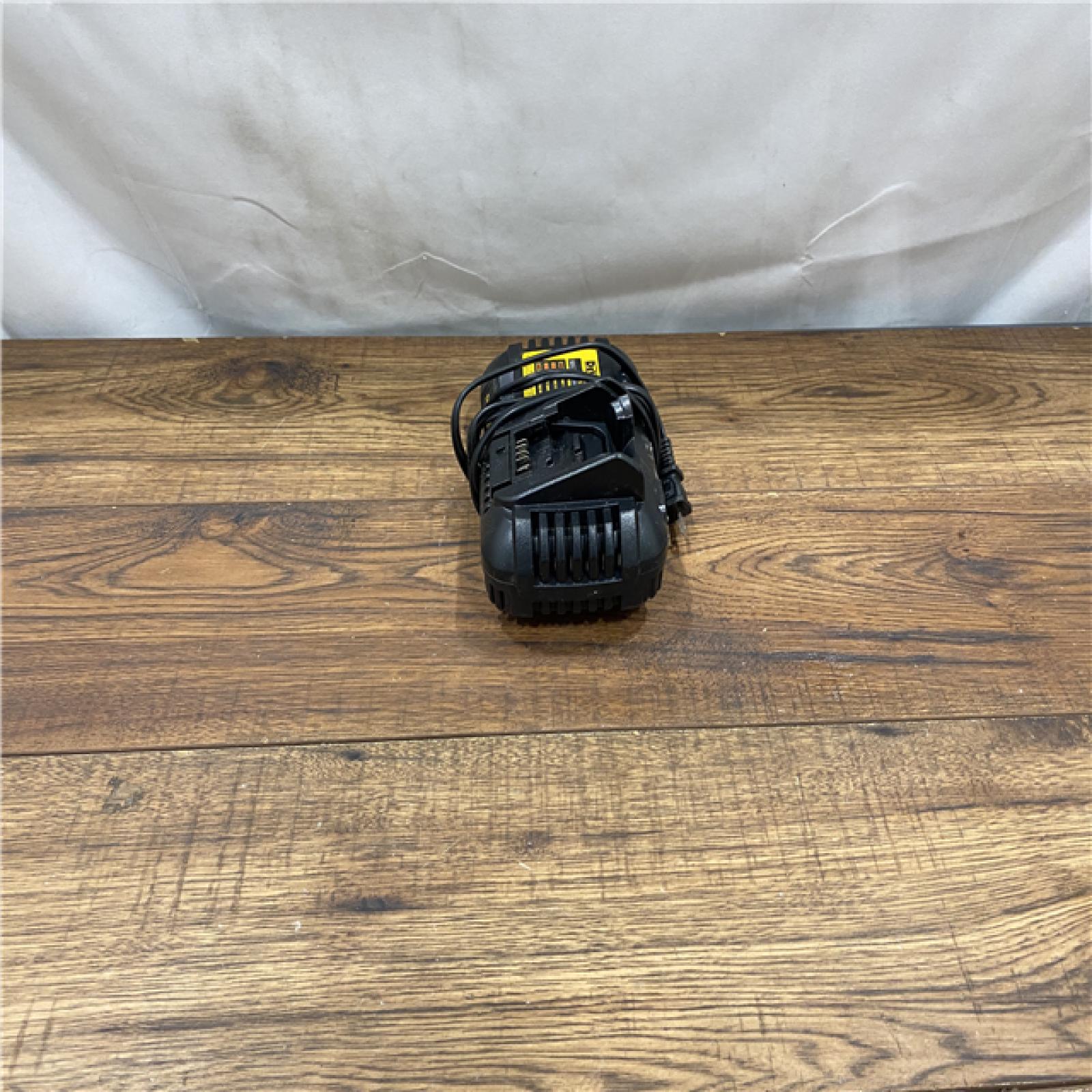 AS IS DEWALT FLEXVOLT 20V/60V MAX Lithium-Ion 6.0Ah Battery Pack with 6 Amp Output Charger