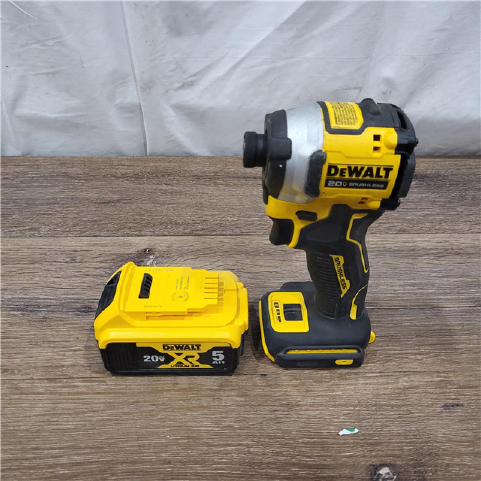 AS-IS ATOMIC 20V MAX Lithium-Ion Cordless 1/4 in. Brushless Impact Driver Kit, 5 Ah Battery, Charger, and Bag