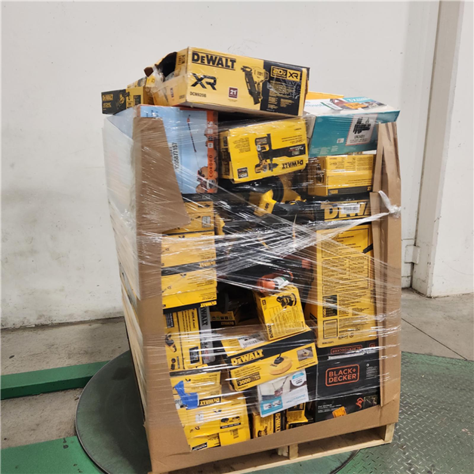 Dallas Location - As-Is DEWALT Tool Pallet