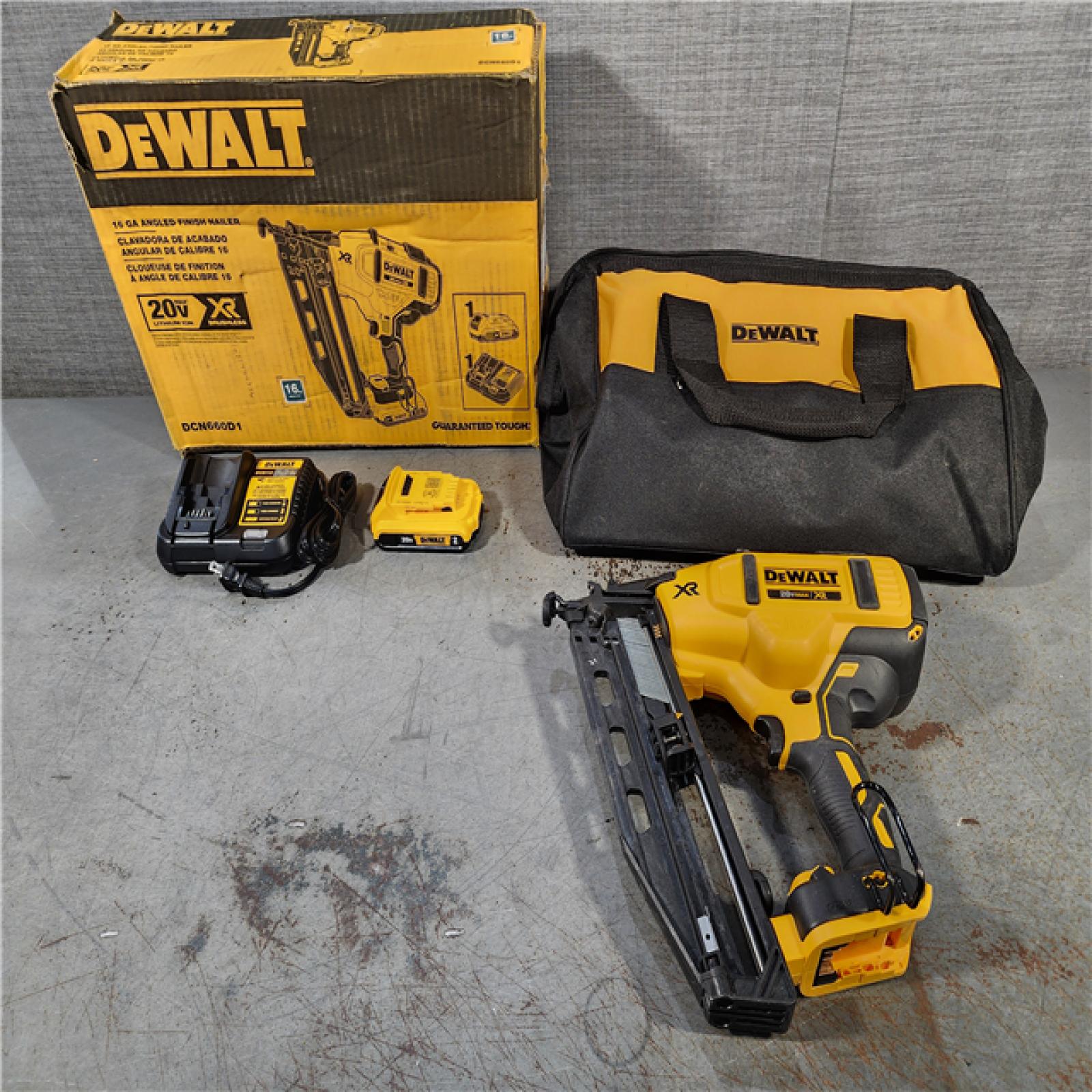 HOUSTON LOCATION - AS-IS DeWalt DCN660D1 20V 16 Gauge Cordless Angled Finish Nailer Kit W/ 2Ah Battery