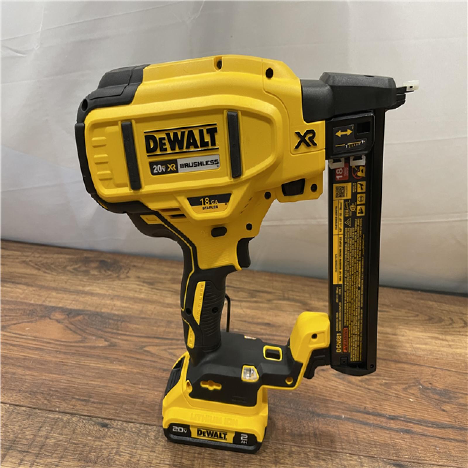 AS-IS DeWalt 20V MAX Brushless Cordless 18 Gauge Stapler Kit