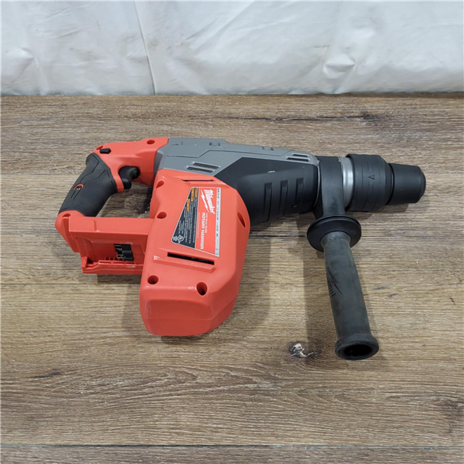 AS-IS M18 FUEL 18V Lithium-Ion Brushless Cordless 1-9/16 in. SDS-Max Rotary Hammer (Tool-Only)