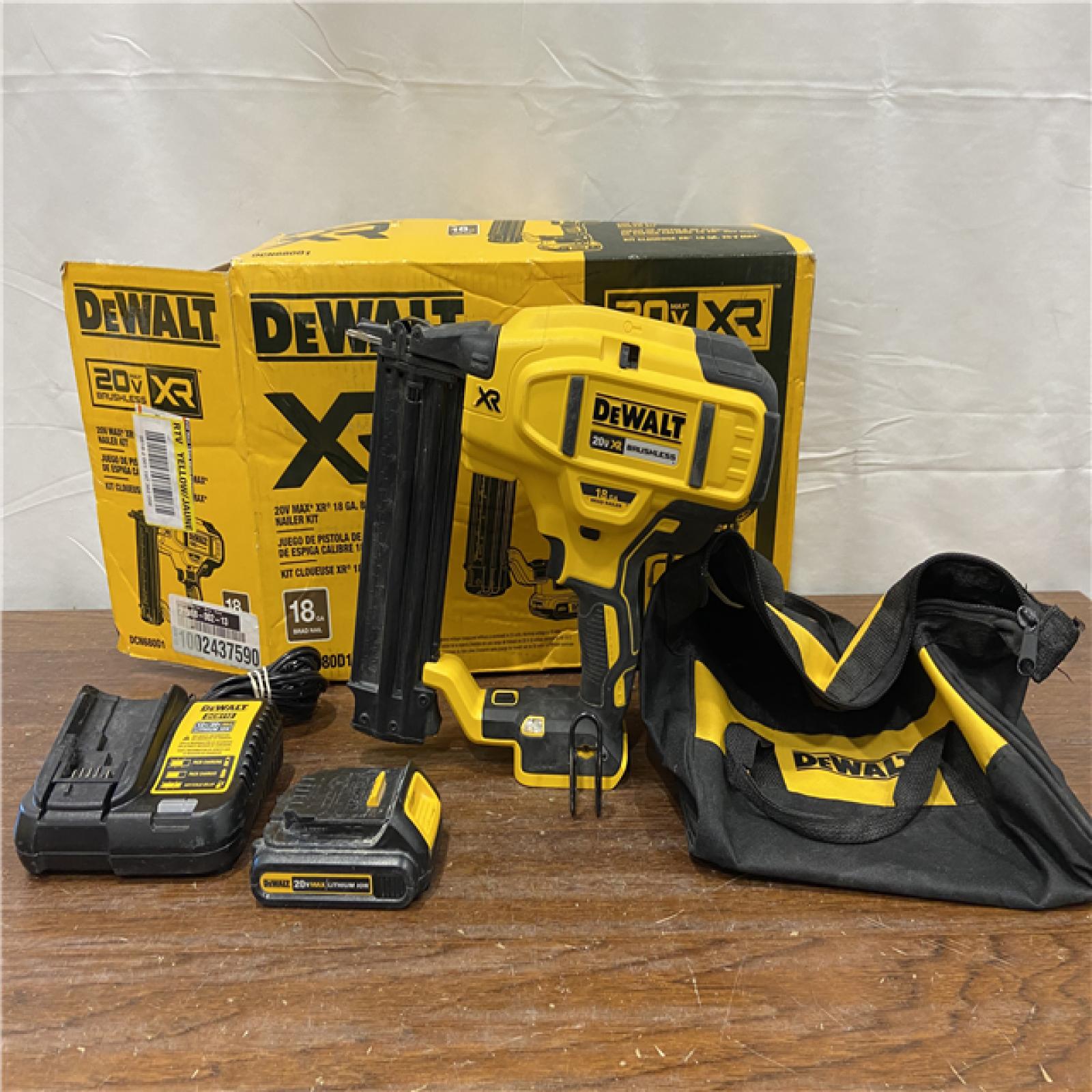 AS-IS DEWALT 20V MAX XR 18 Gauge Brad Nailer Kit