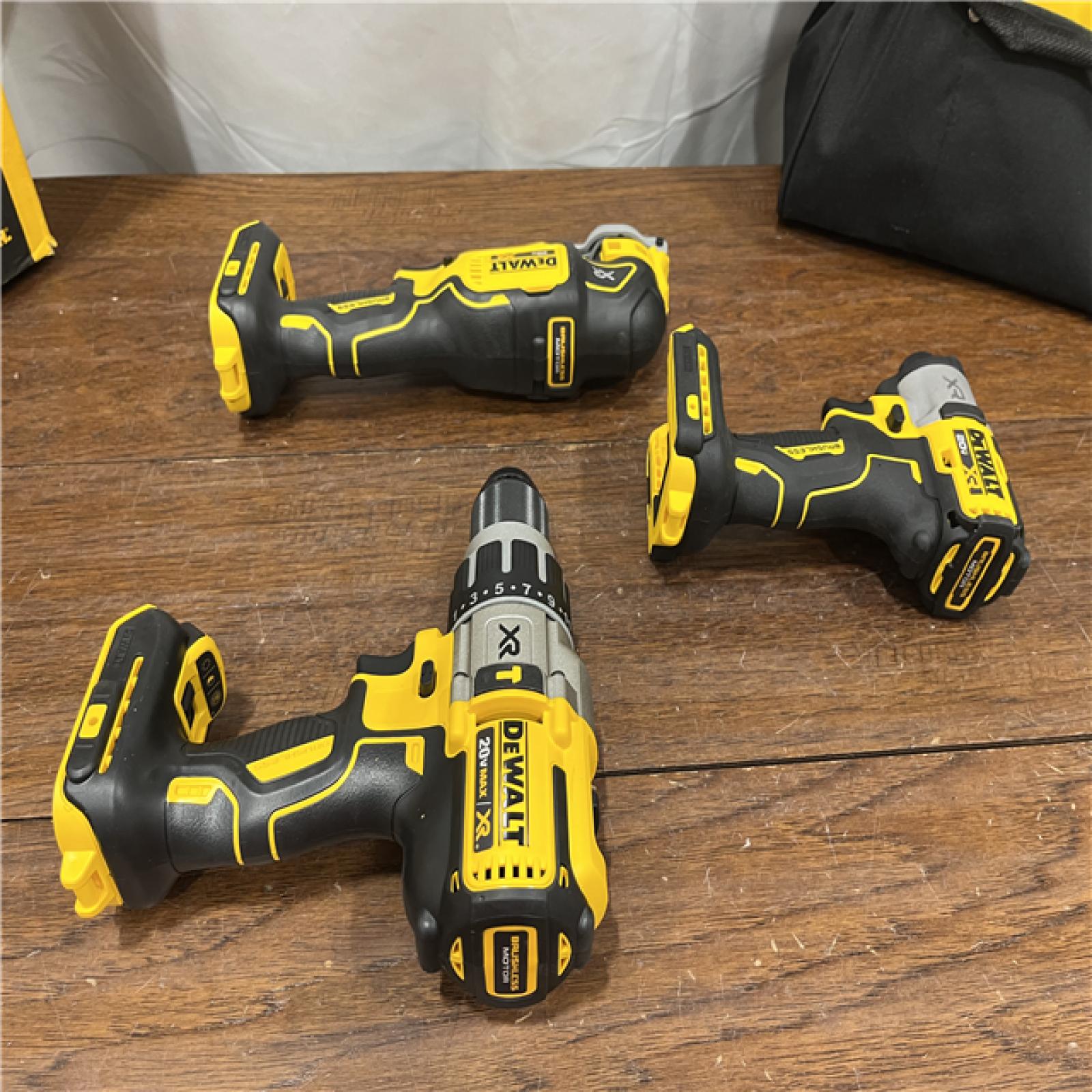 AS-IS 20-Volt Lithium-Ion Cordless 3-Tool Combo Kit with FLEXVOLT 9 Ah and 20V 6 Ah Batteries and Charger