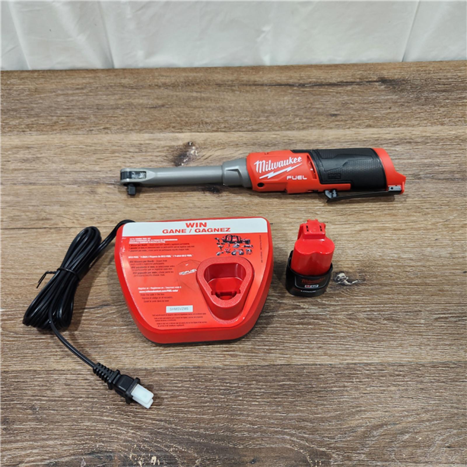 AS-IS Milwaukee M12 FUEL Brushless Cordless 3/8 in. Extended Reach High Speed Ratchet Kit