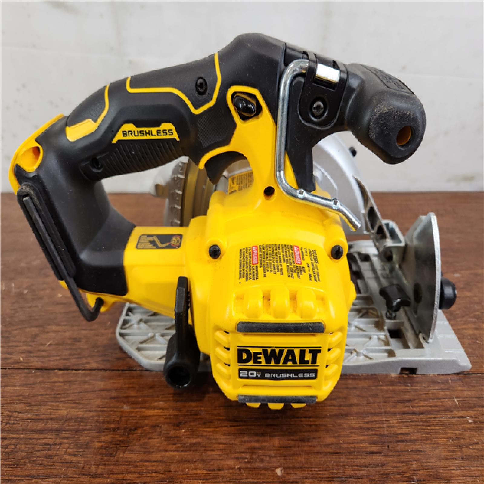 AS-IS DeWalt 20V Max XR Brushless Cordless 6-1/2 in. Circular Saw (Tool Only)