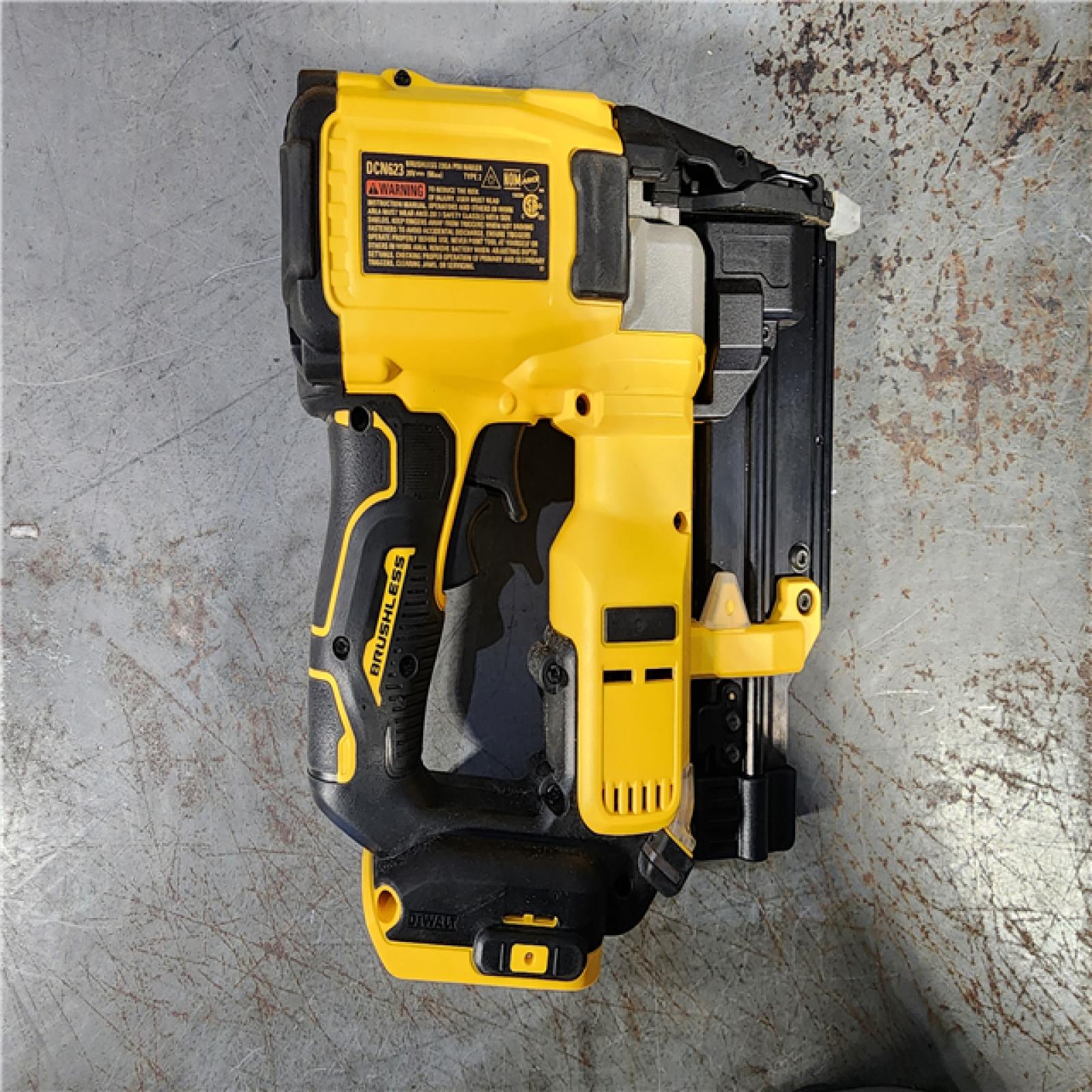 HOUSTON LOCATION - AS-IS DEWALT ATOMIC 20V MAX Lithium Ion Cordless 23 Gauge Pin Nailer Kit with 2.0Ah Battery and Charger