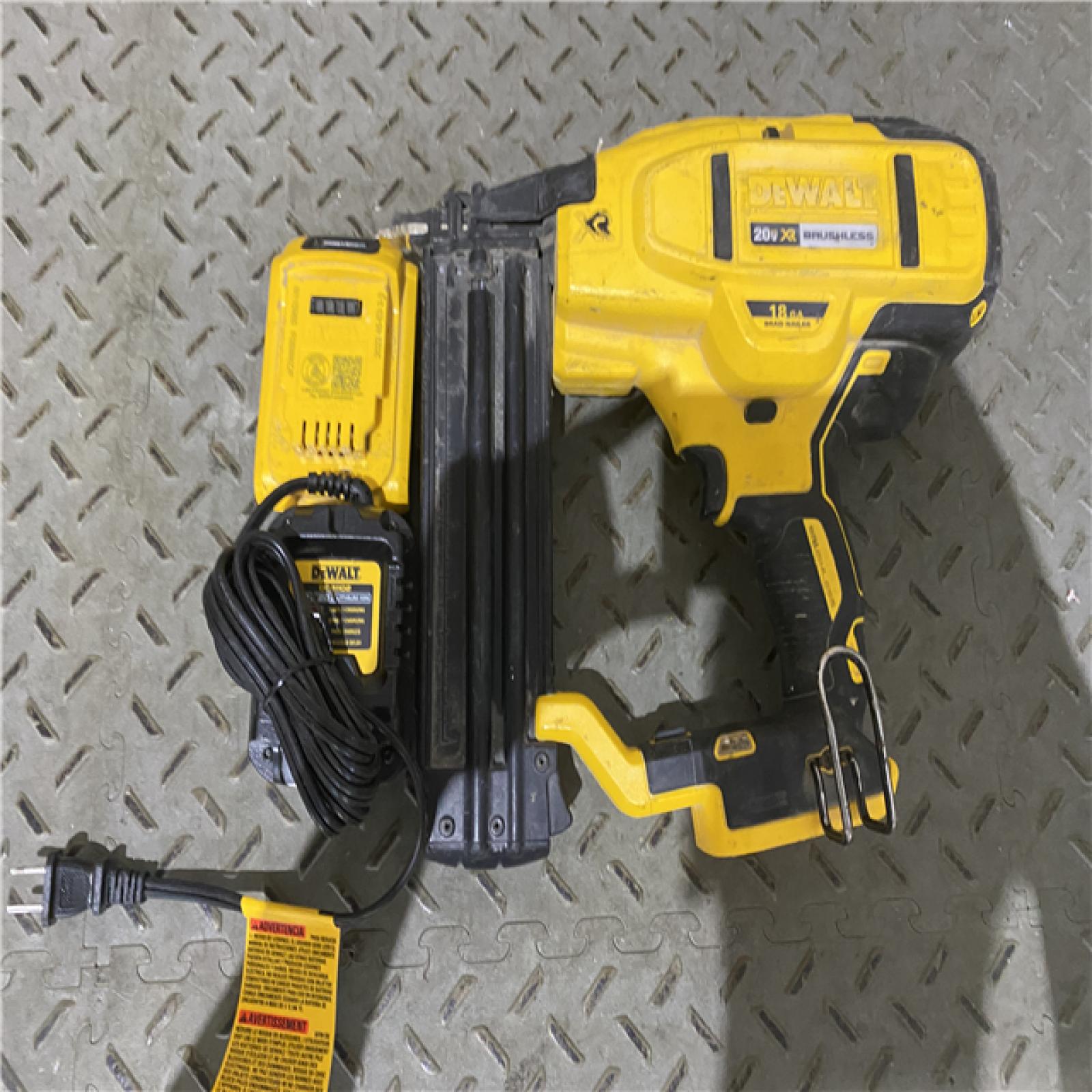 Houston location AS-IS DEWALT 20V MAX XR 18 Gauge Brad Nailer Kit