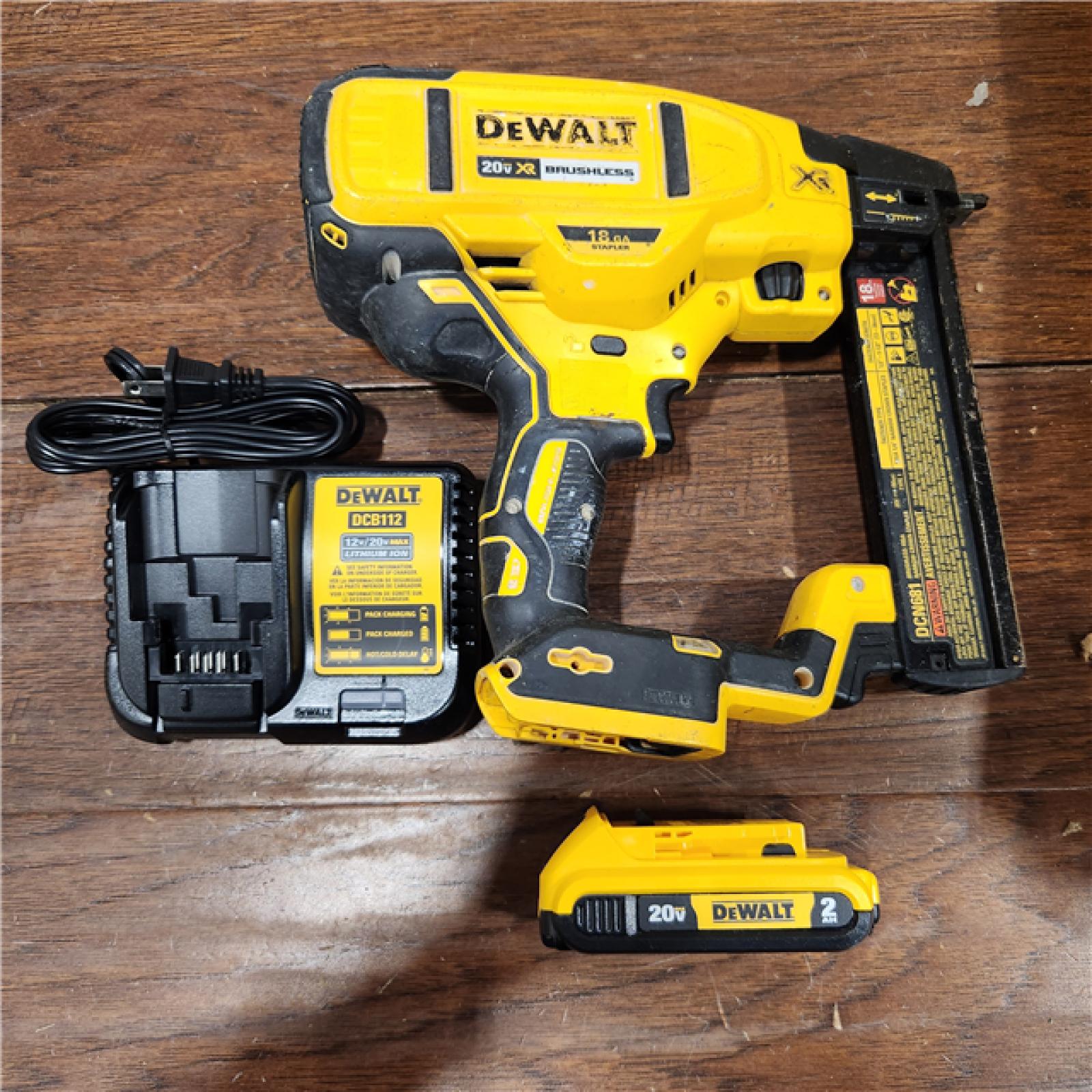 AS-IS DEWALT 20V MAX XR 18 Gauge Brad Nailer Kit