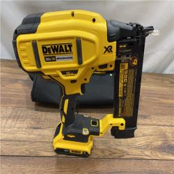 AS IS DEWALT 20V MAX XR 18 Gauge Brad Nailer Kit