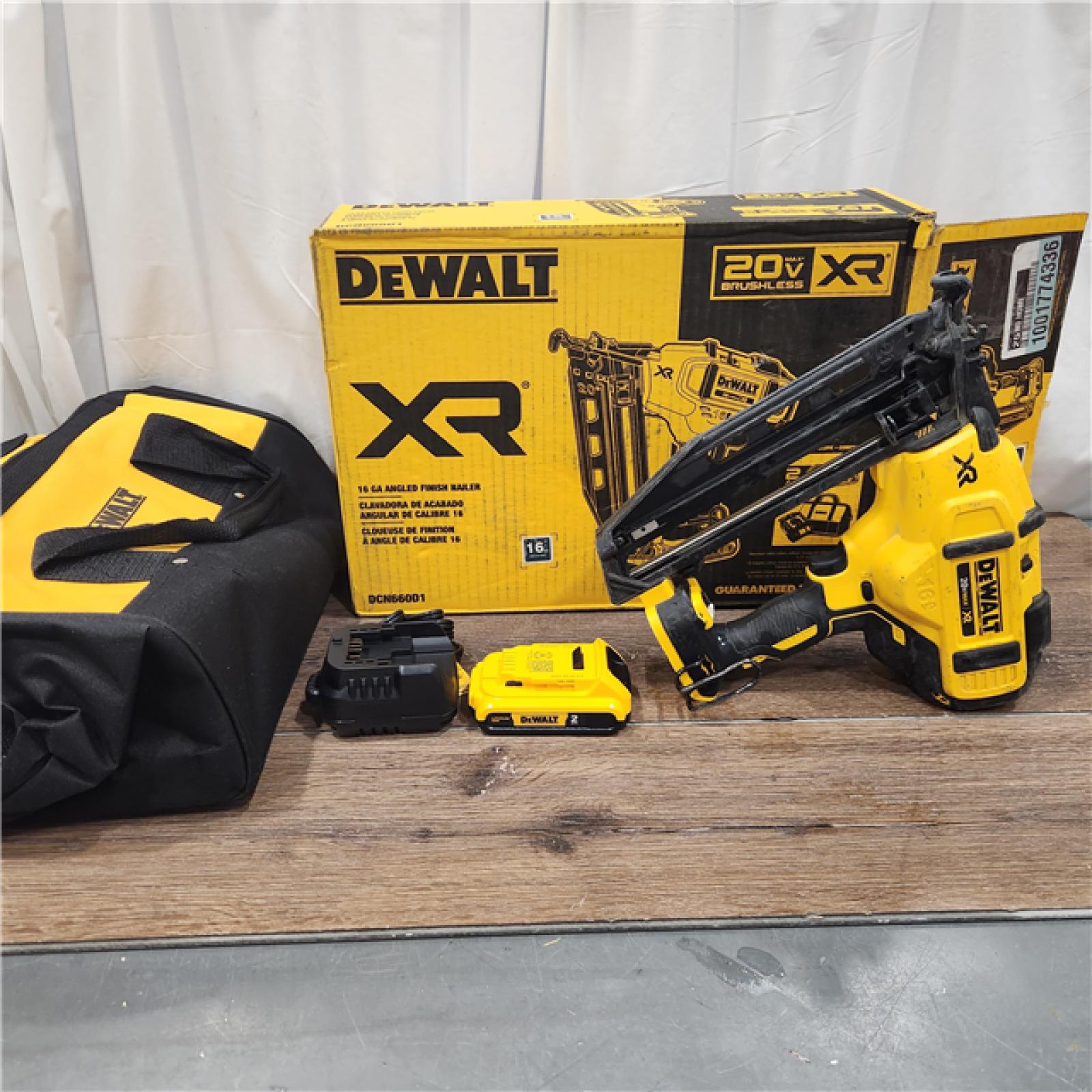 AS IS DeWalt DCN660D1 20V 16 Gauge Cordless Angled Finish Nailer Kit W/ 2Ah Battery