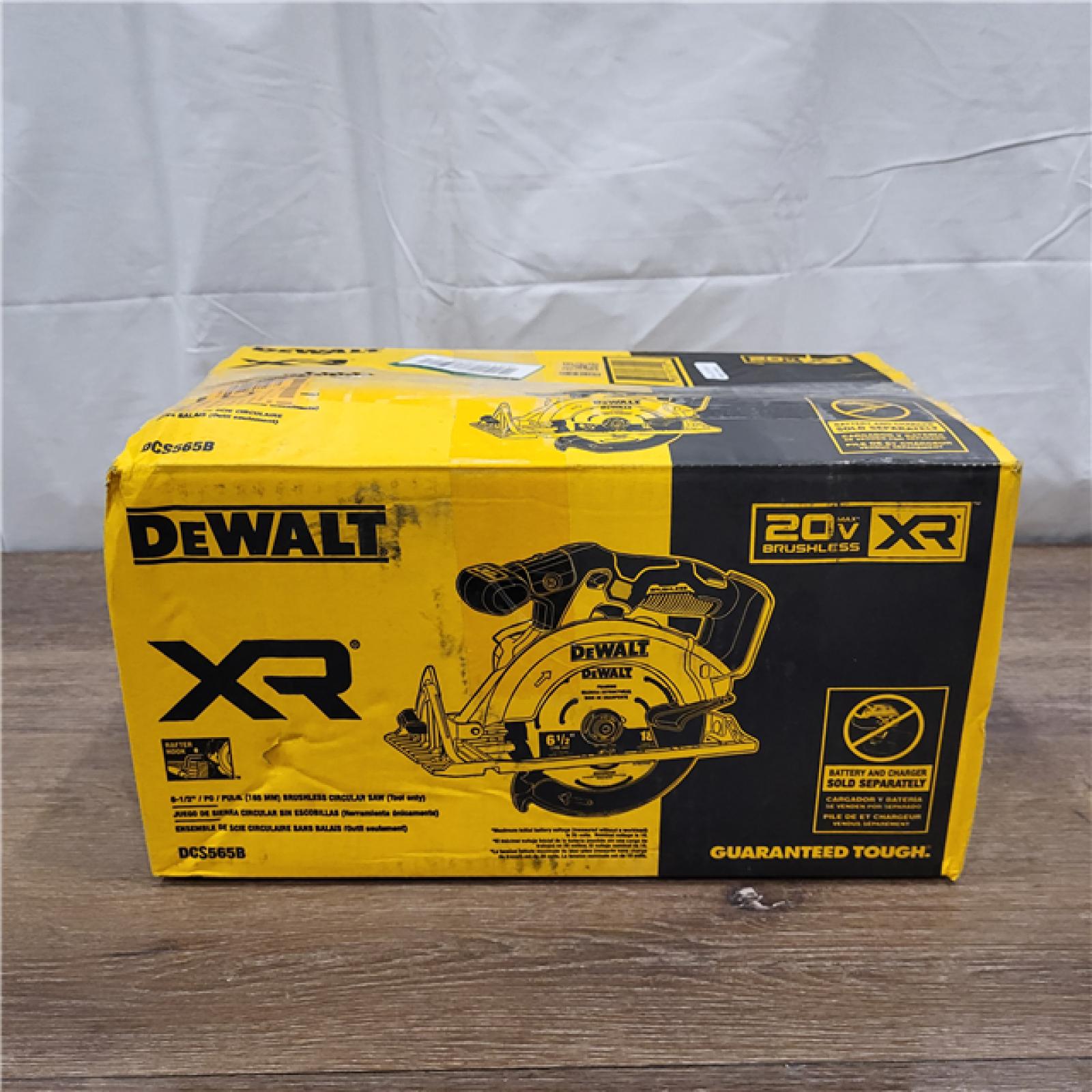 AS-IS DeWALT DCS565B 20V Max Brushless 6.5   Cordless Circular Saw