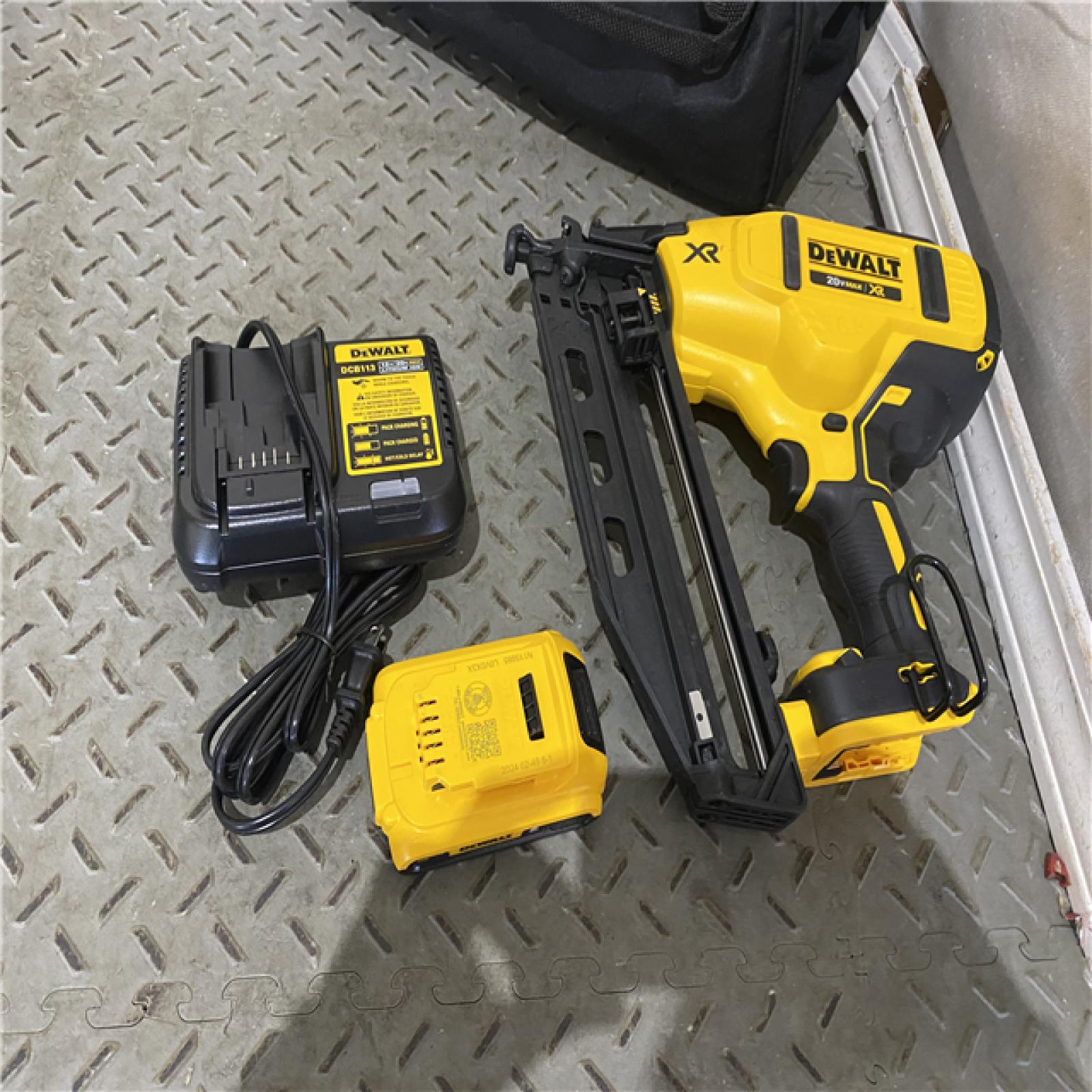 Houston location AS-IS DeWalt DCN660D1 20V 16 Gauge Cordless Angled Finish Nailer Kit W/ 2Ah Battery