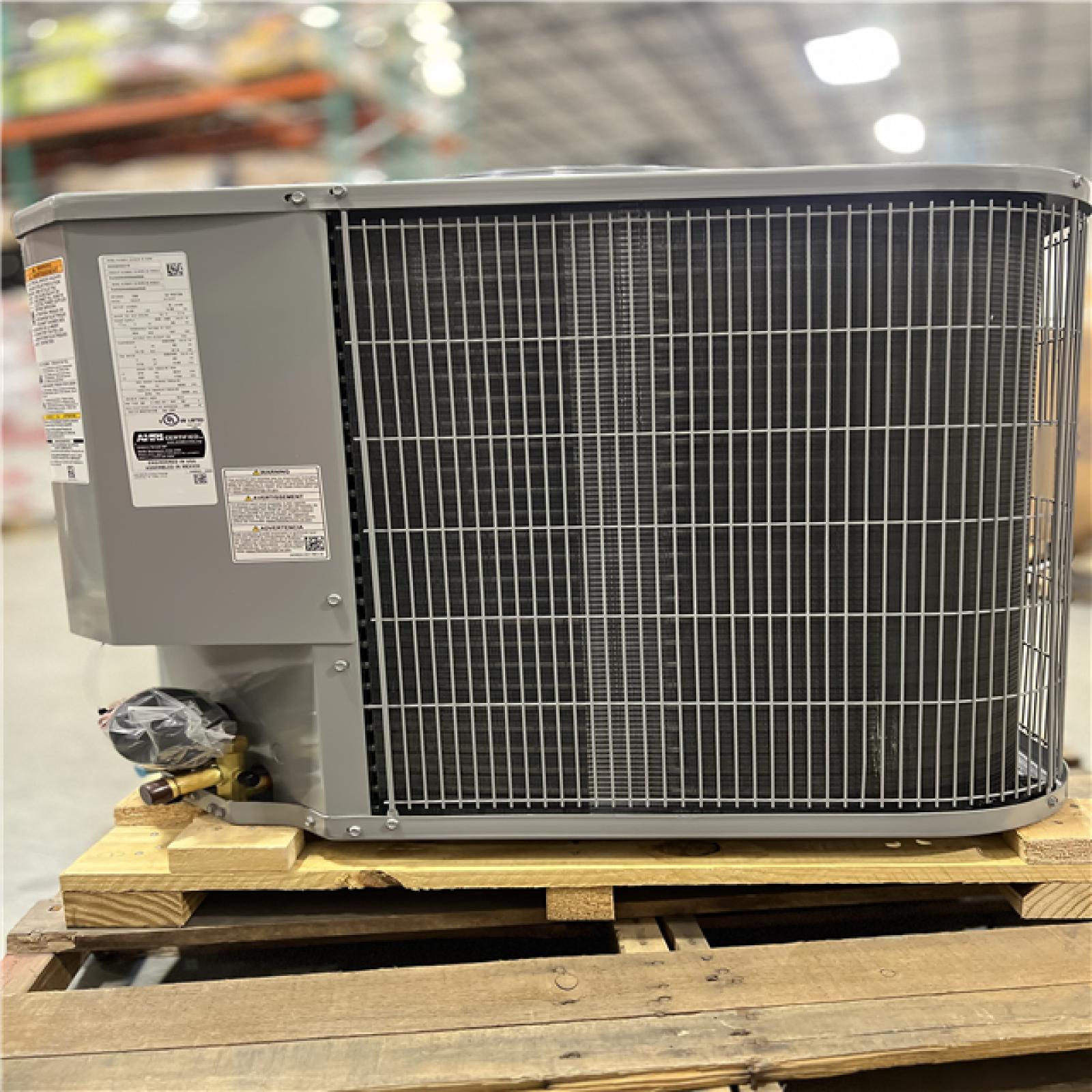 DALLAS LOCATION - Smartcomfort® by Carrier 2.5 Ton 14.3 Seer2 Heat Pump