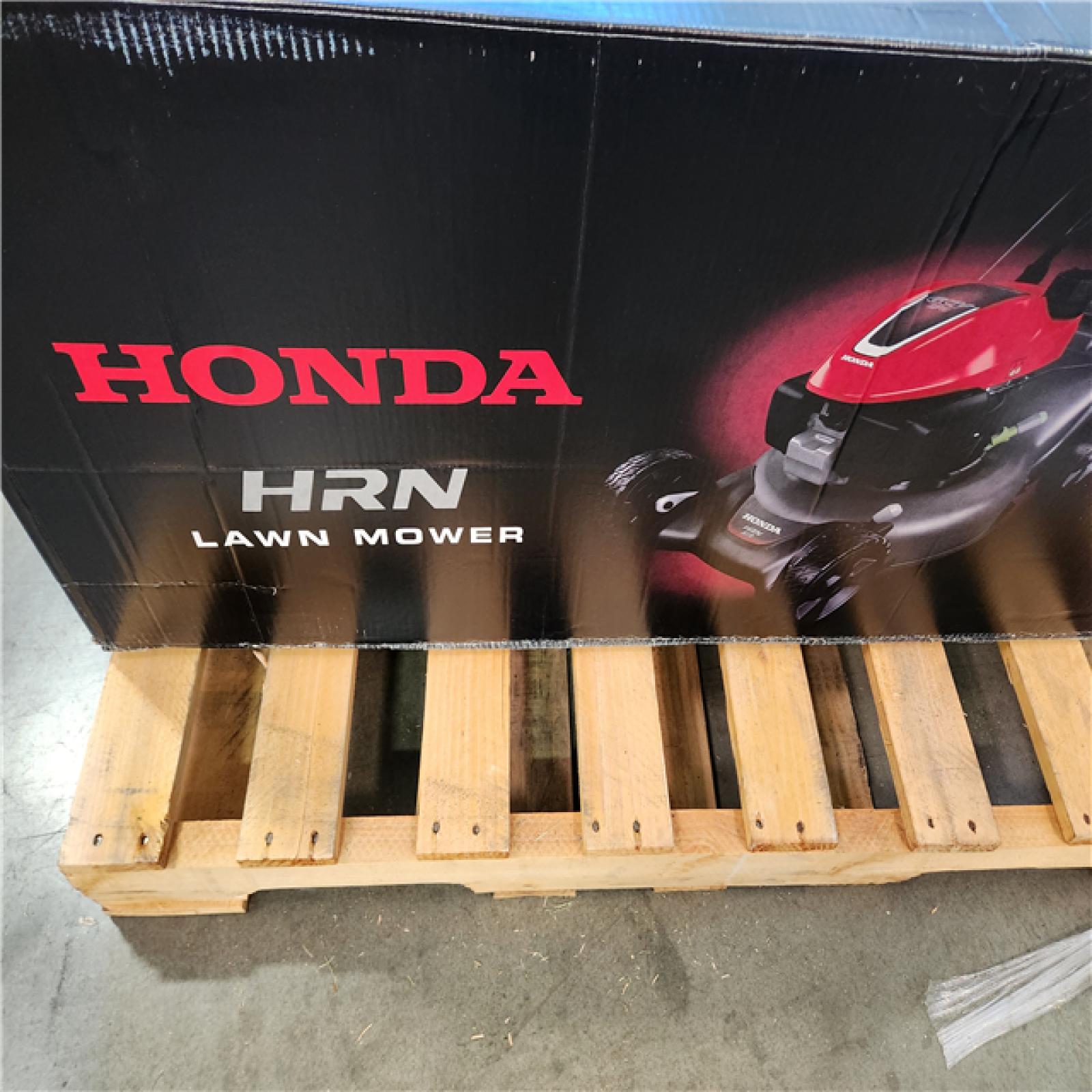 California AS-IS Honda Hrn Self Propelled Variable Speed Lawn Mower W/ Auto Choke