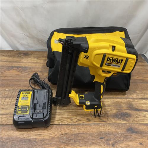 AS IS DEWALT 20V MAX XR 18 Gauge Brad Nailer Kit