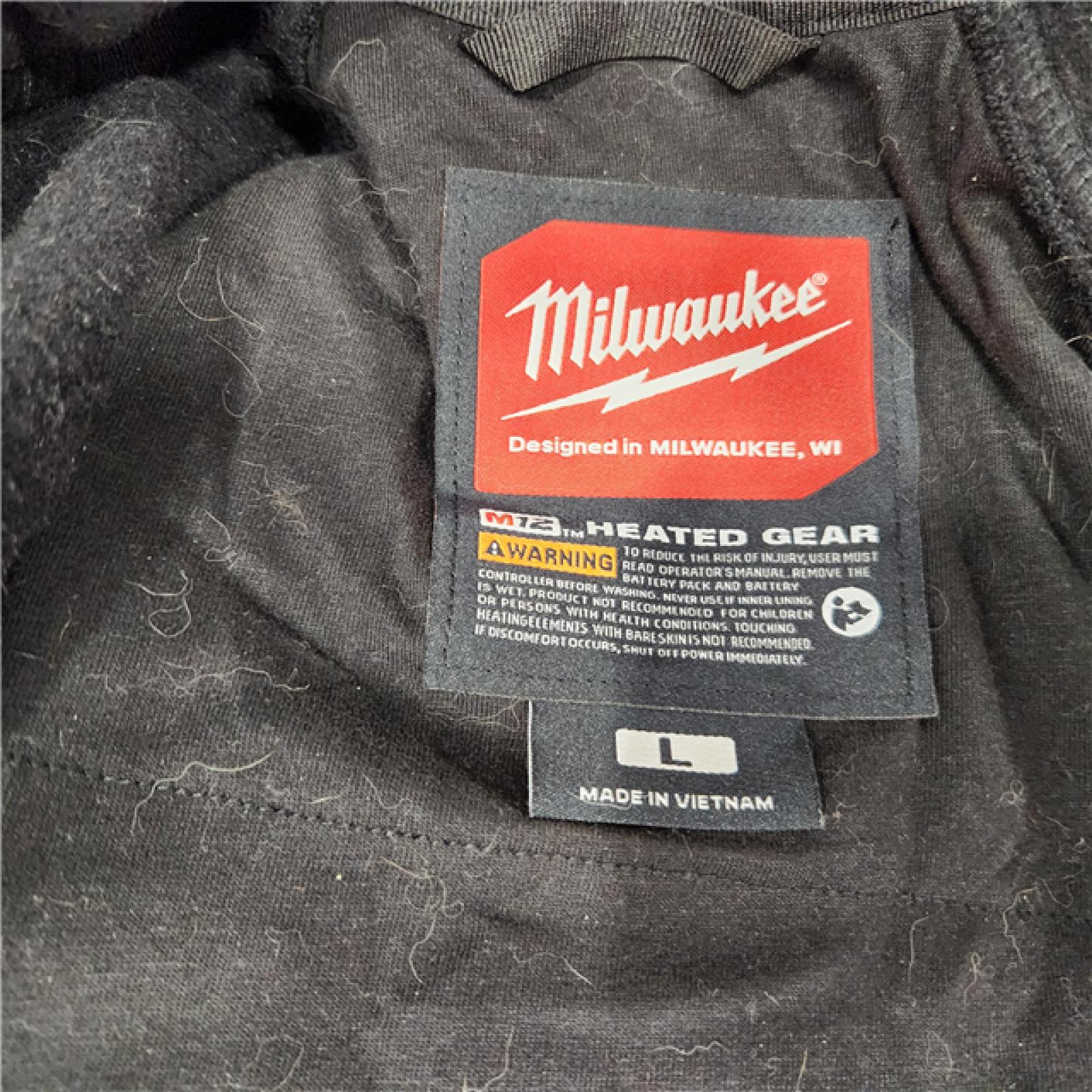 AS-IS Milwaukee 306B-21L 12V Heated Hoodie Kit Black (Large) with 2.0Ah Lithium Ion Battery & Charger