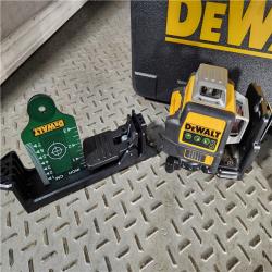 HOUSTON LOCATION - AS-IS DEWALT 12V MAX 3 X 360 Degrees Green Line Laser DW089LG New