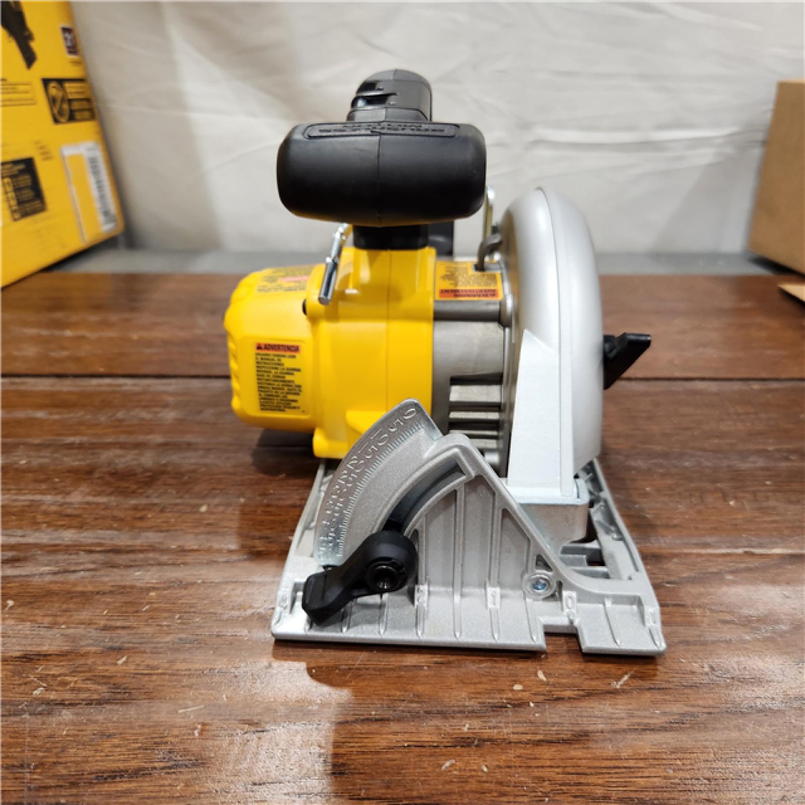 AS-IS DeWALT DCS565B 20V Max Brushless 6.5   Cordless Circular Saw