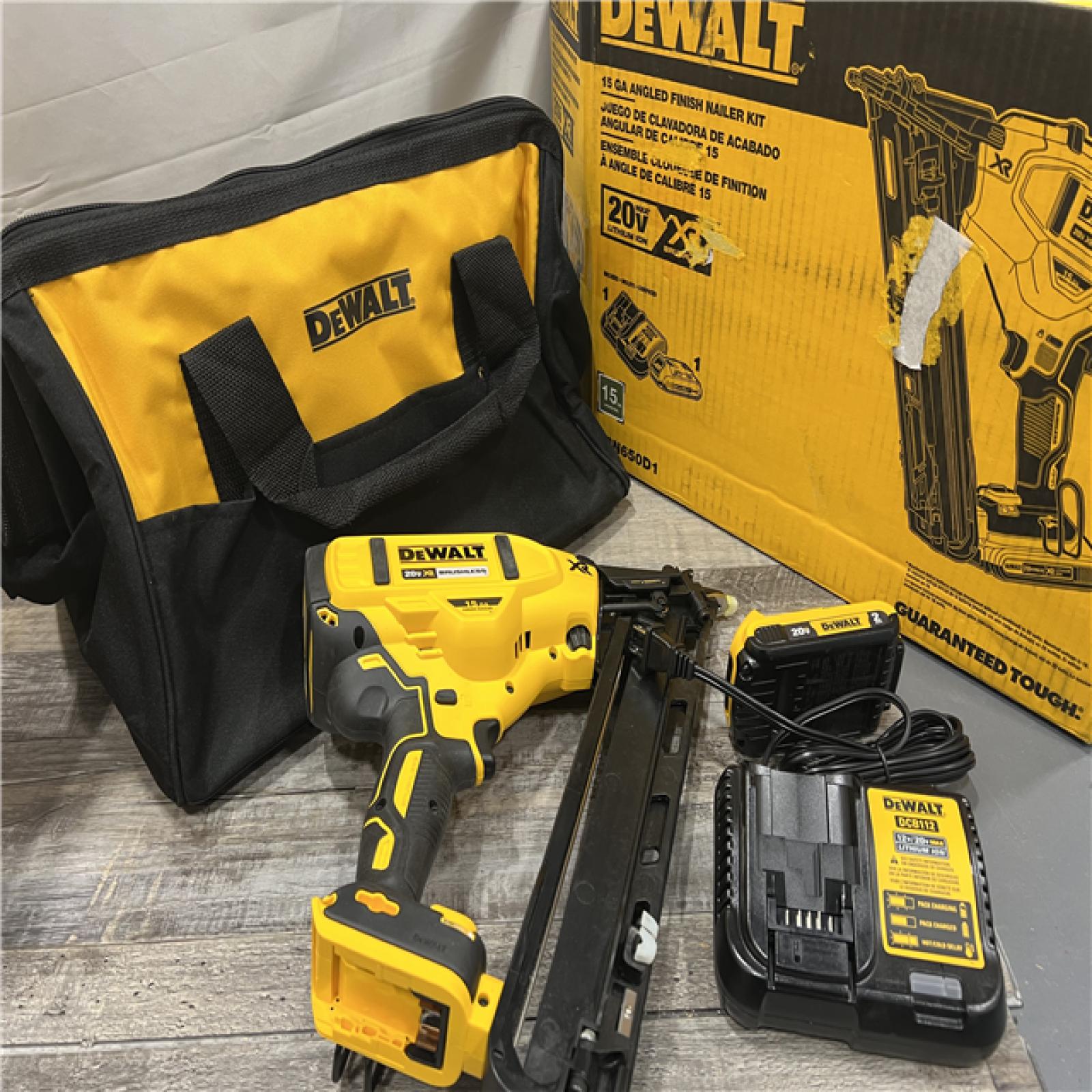 AS-IS DEWALT 20V MAX XR 15 Ga. Cordless 34 Deg Nailer 20 V