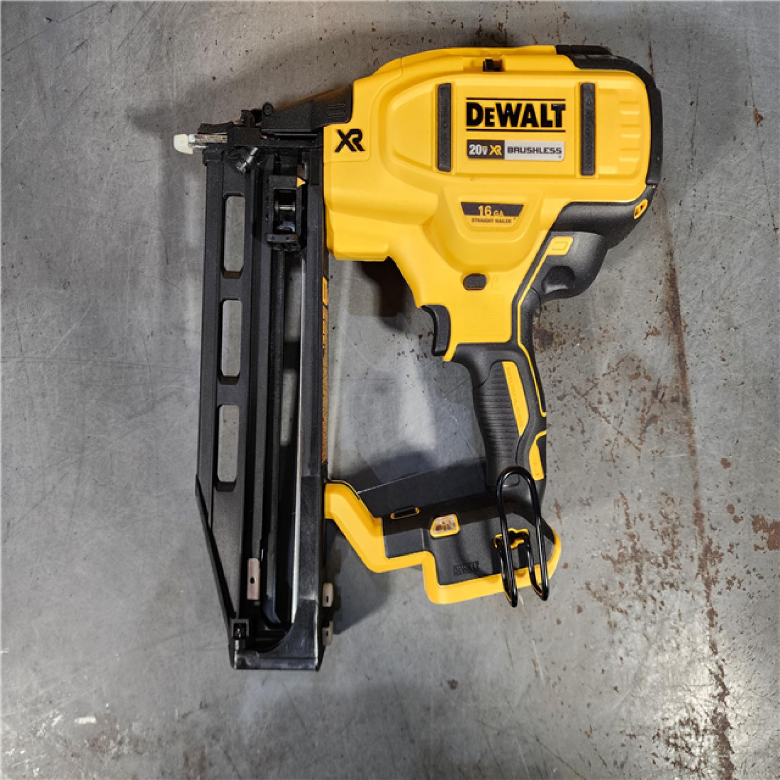 HOUSTON LOCATION - AS-IS DEWALT 20V MAX XR 16-Gauge Lithium-Ion Cordless Finish Nailer (Tool Only)