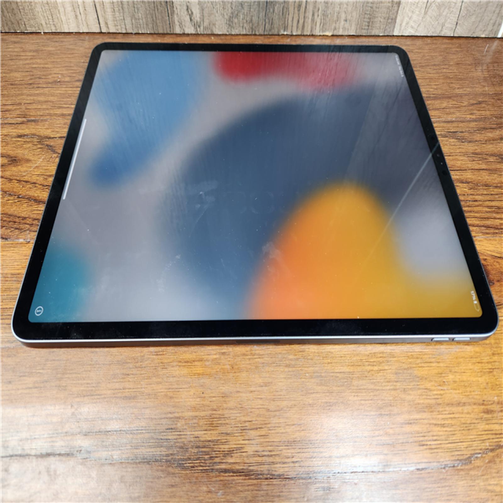 Apple 12.9 iPad Pro (256GB, Wi-Fi Only, Space Gray)