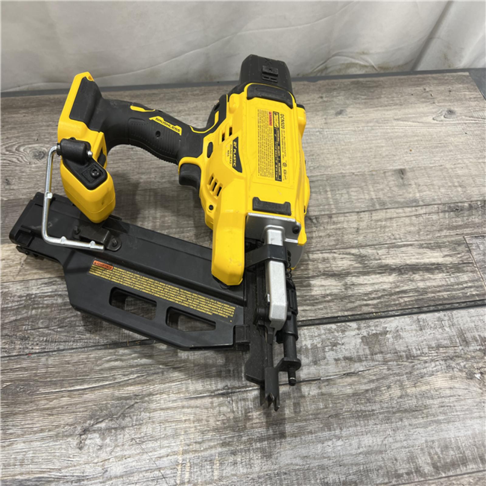 AS-IS DEWALT 20-Volt 21Â° Cordless Framing Nailer (Tool-Only)