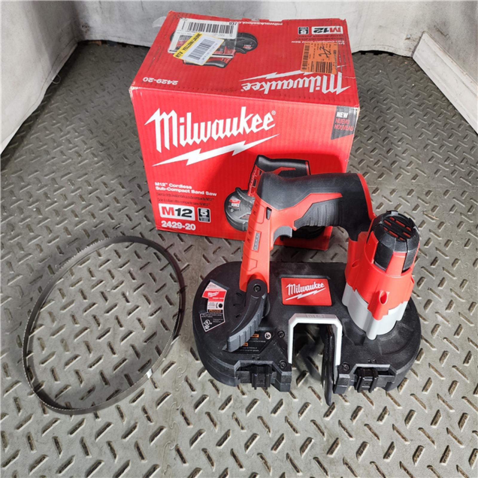 HOUSTON LOCATION - AS-IS M12 12V Lithium-Ion Cordless Sub-Compact Band Saw (Tool-Only)