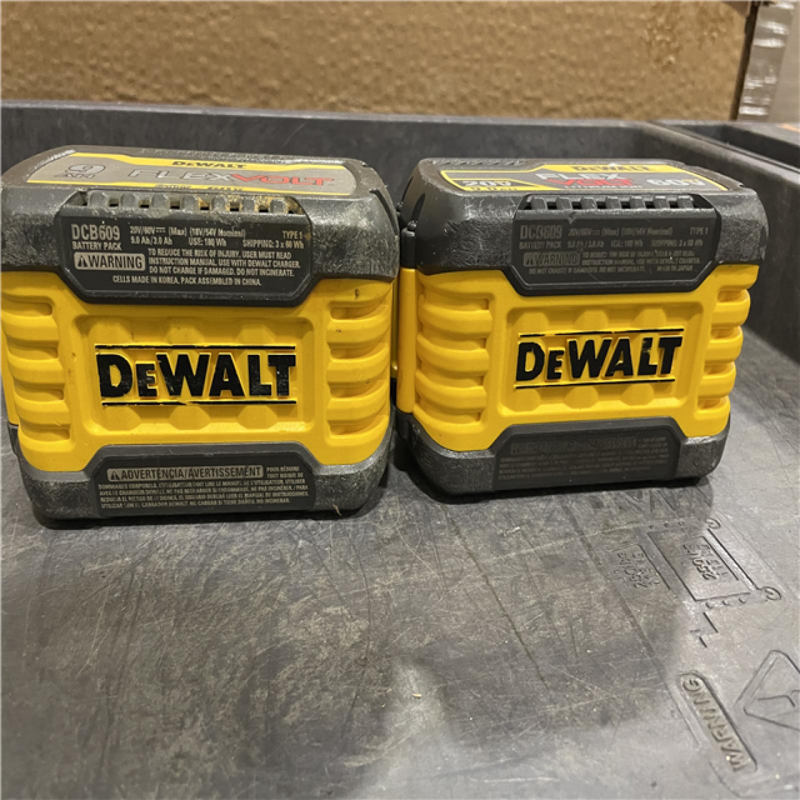 AS-IS DEWALT FLEXVOLT 20-Volt /60-Volt MAX Lithium-Ion 9.0Ah Battery (2-Pack)