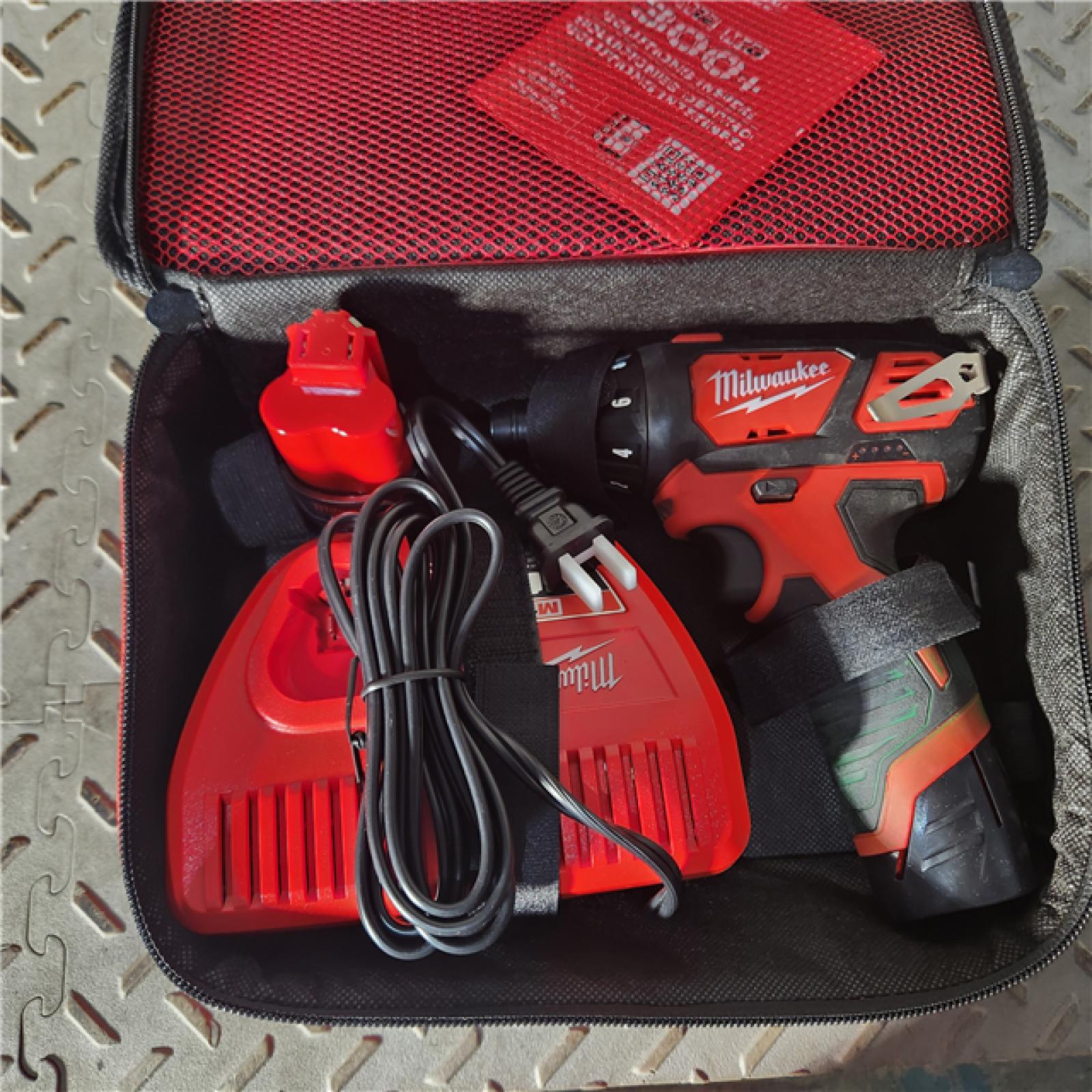 Houston location AS-IS Milwaukee 2401-22 - M12 12V Cordless Screwdriver Kit