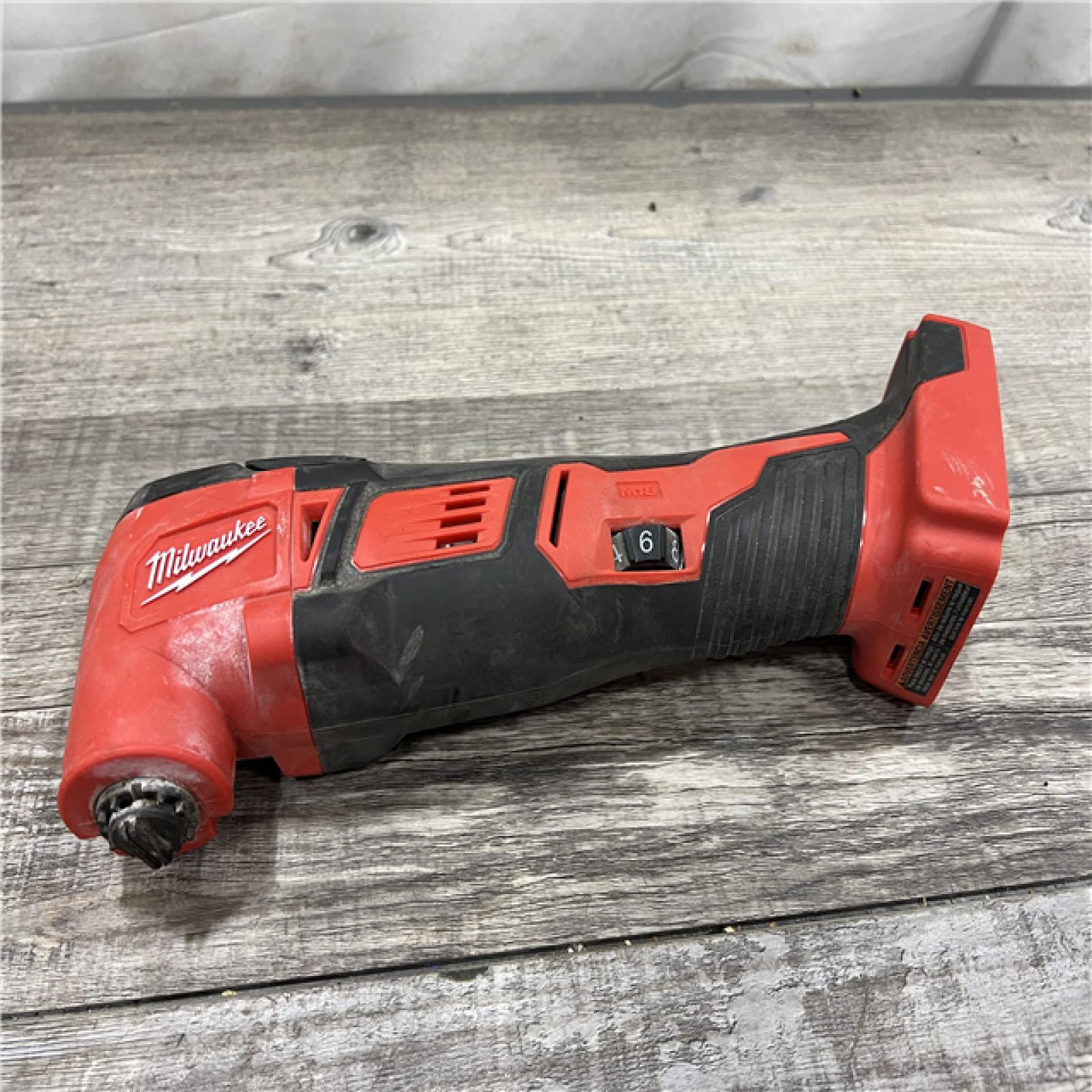 AS-IS Milwaukee 2626-20 M18 Lithium-Ion Cordless Multi-Tool (Tool Only)