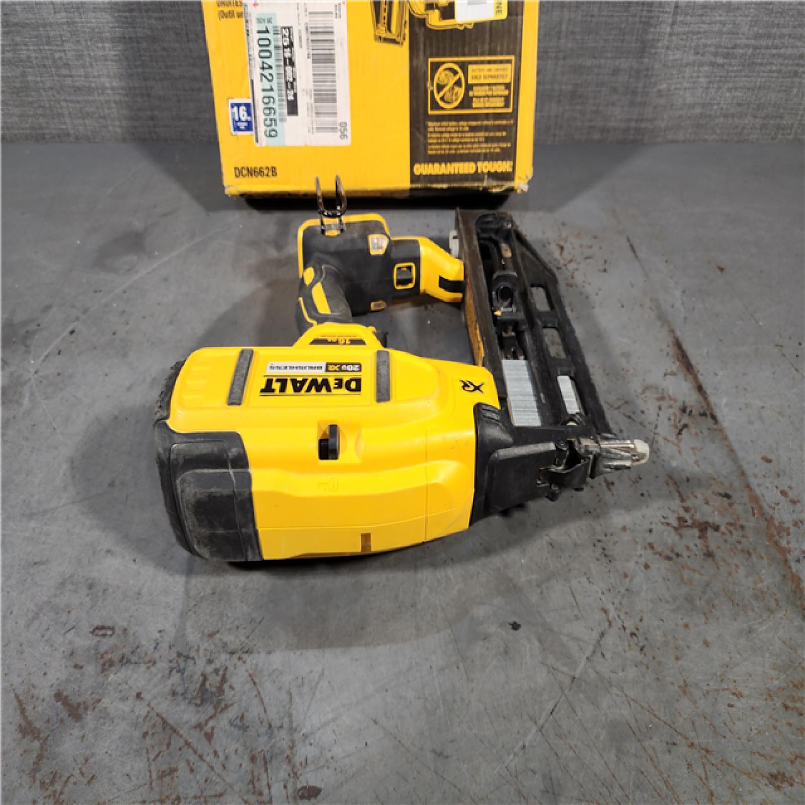 HOUSTON LOCATION - AS-IS DEWALT 20V MAX XR 16-Gauge Lithium-Ion Cordless Finish Nailer (Tool Only)