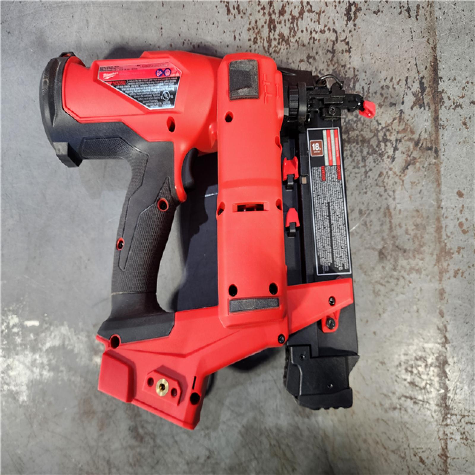 HOUSTON LOCATION - AS-IS (APPEARS LIKE NEW) Milwaukee M18 Fuel 18V Brushless 18-Gauge Brad Nailer 2746-20 (Bare Tool)