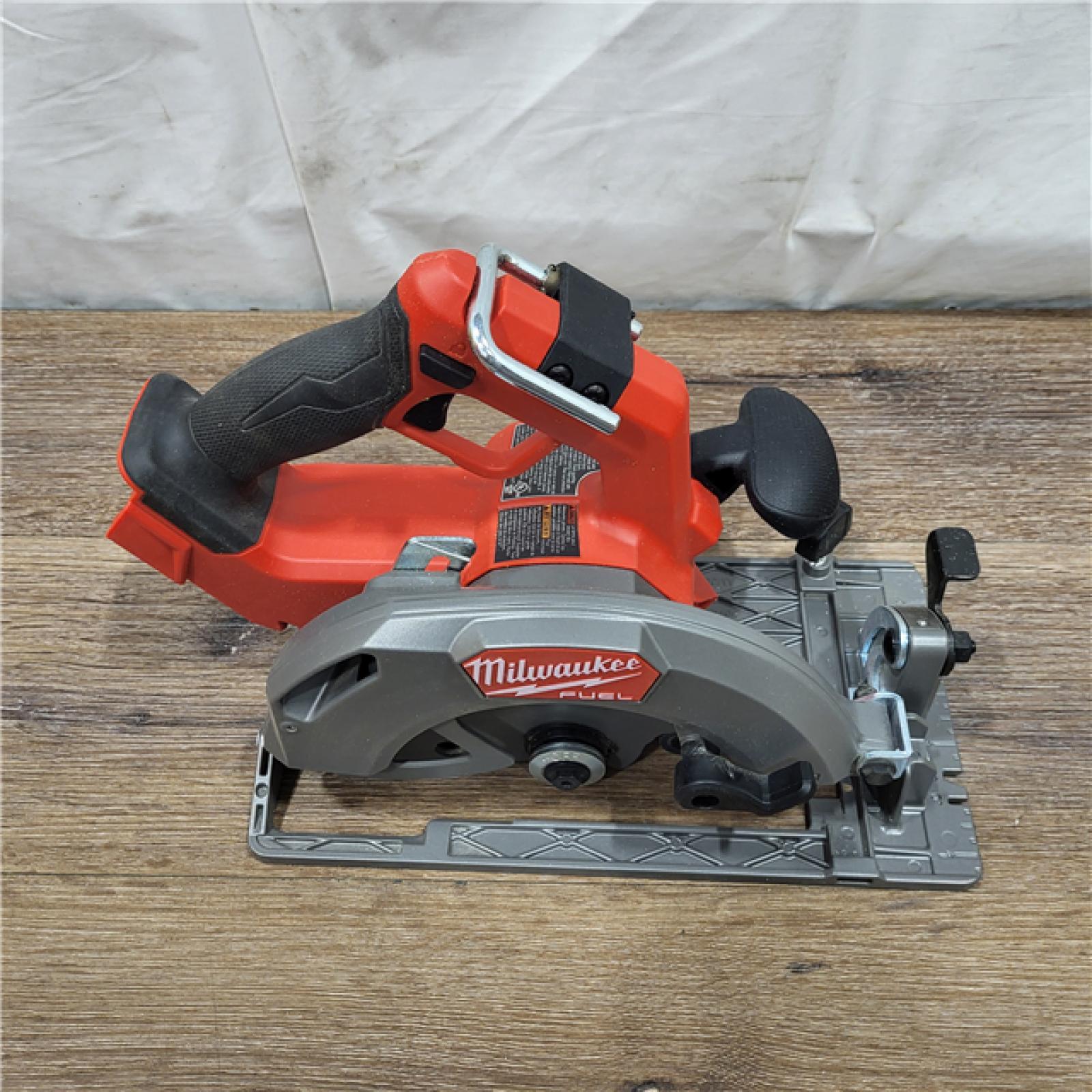 AS-IS MILWAUKEE CIRCULAR SAW 7-1/4