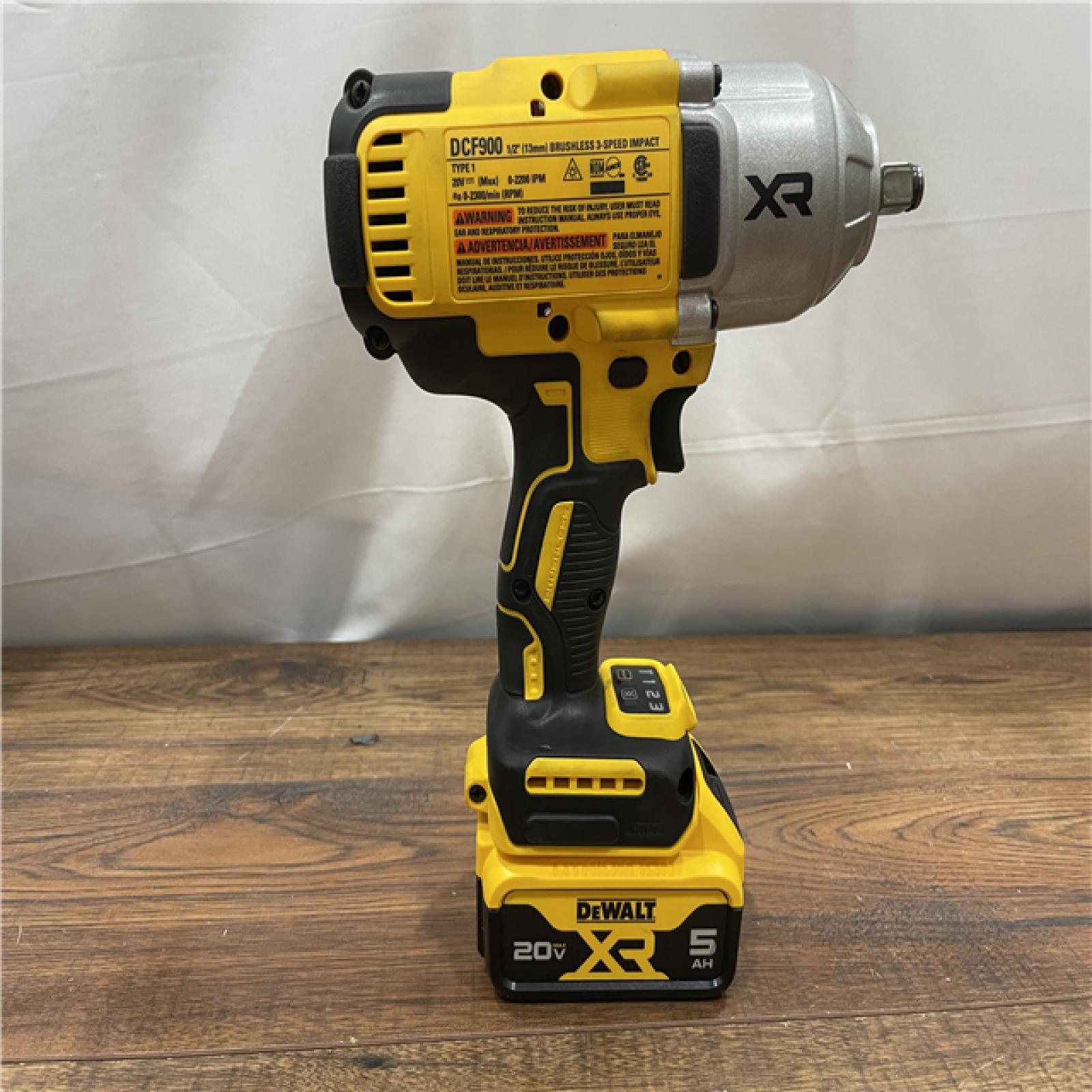 AS-IS DEWALT 20V MAX Lithium-Ion Cordless 1/2 in. Impact Wrench Kit