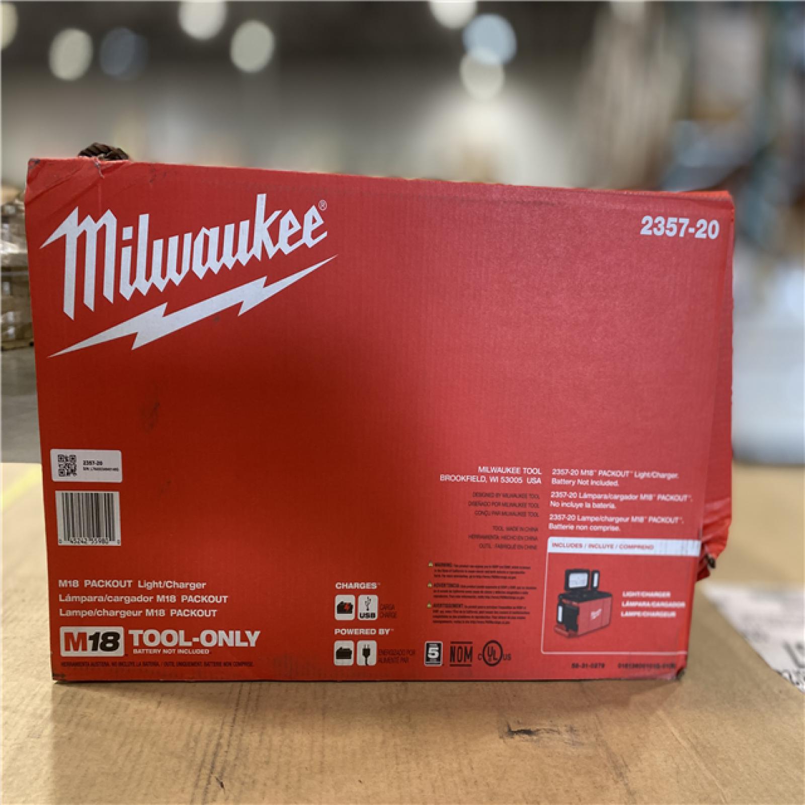 NEW! -  Milwaukee M18 18-Volt Lithium-Ion Cordless PACKOUT 3000 Lumens LED Light with Built-In Charger