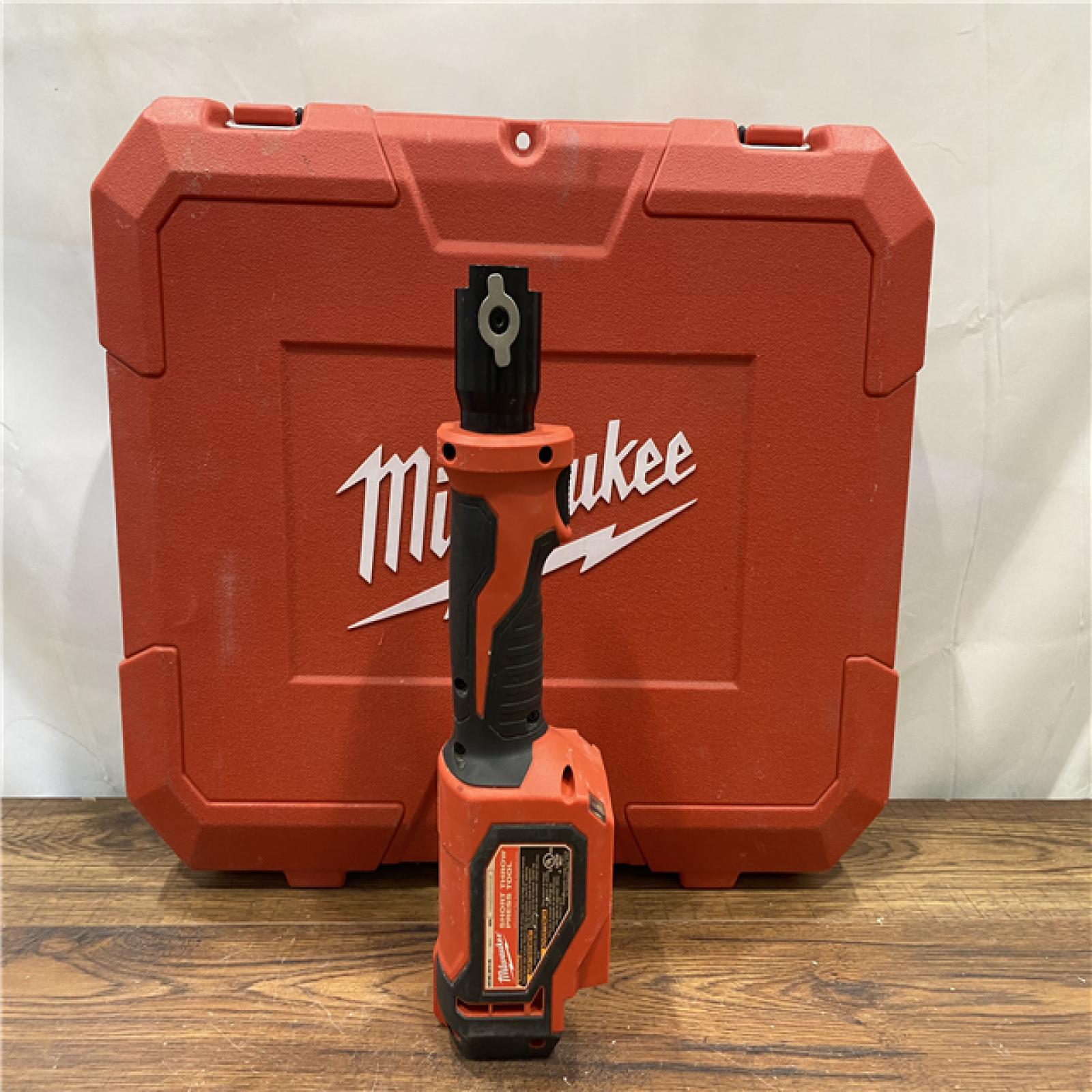 AS-IS M18 18V Lithium-Ion Cordless Short Throw Press Tool Kit with 3 PEX Crimp Jaws (2) 2.0 Ah Batteries and Charger