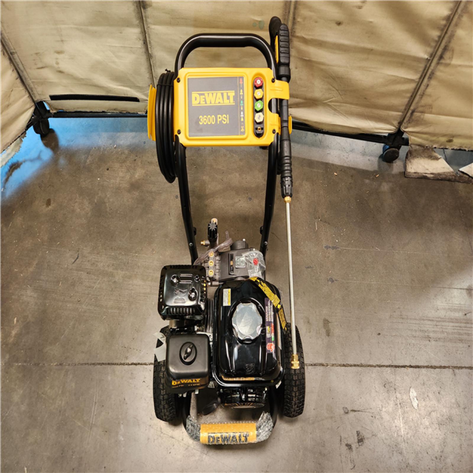 California AS-IS DEWALT 3600 PSI 2.5 GPM Cold Water Gas Professional Pressure Washer with HONDA GX200 Engine