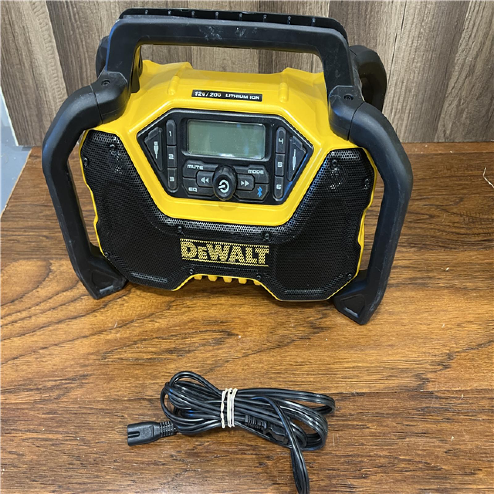 AS-IS DEWALT 20V MAX Compact Cordless Bluetooth Radio (Tool Only)