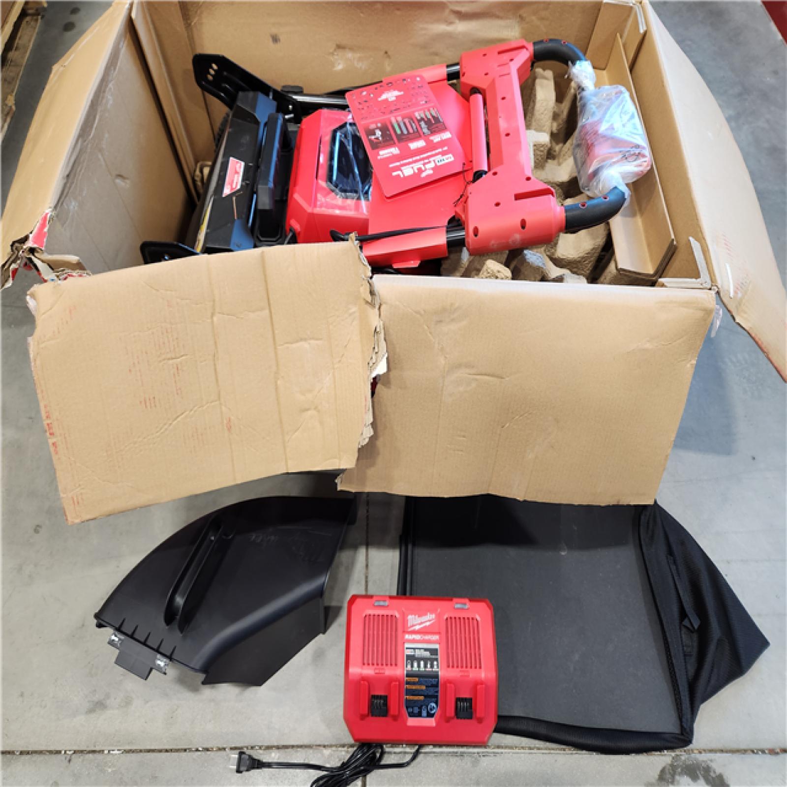 AS-IS Milwaukee M18 FUEL Brushless Cordless 21 in. Walk Behind Dual Battery Self-Propelled Mower Kit