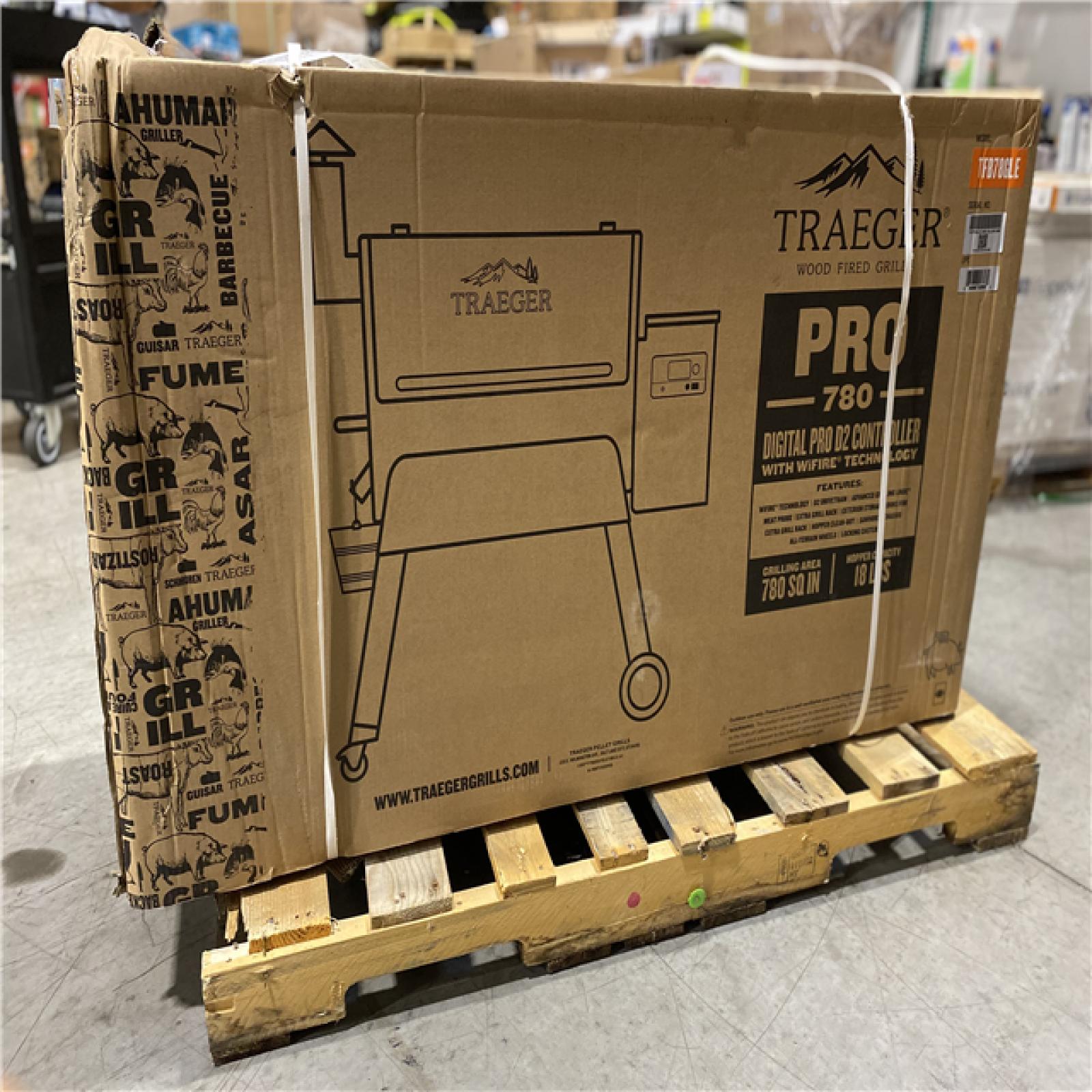 DALLAS LOCATION - Traeger Pro 780 Wifi Pellet Grill and Smoker in Black