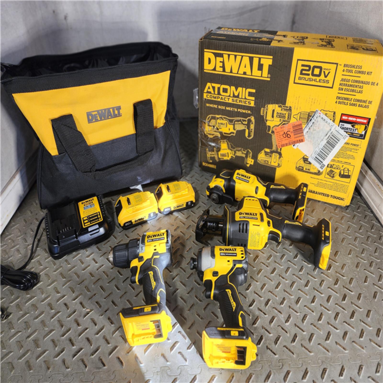 HOUSTON LOCATION - AS-IS (APPEARS LIKE NEW) DEWALT 20V MAX* XR 4-Tool Combo Kit