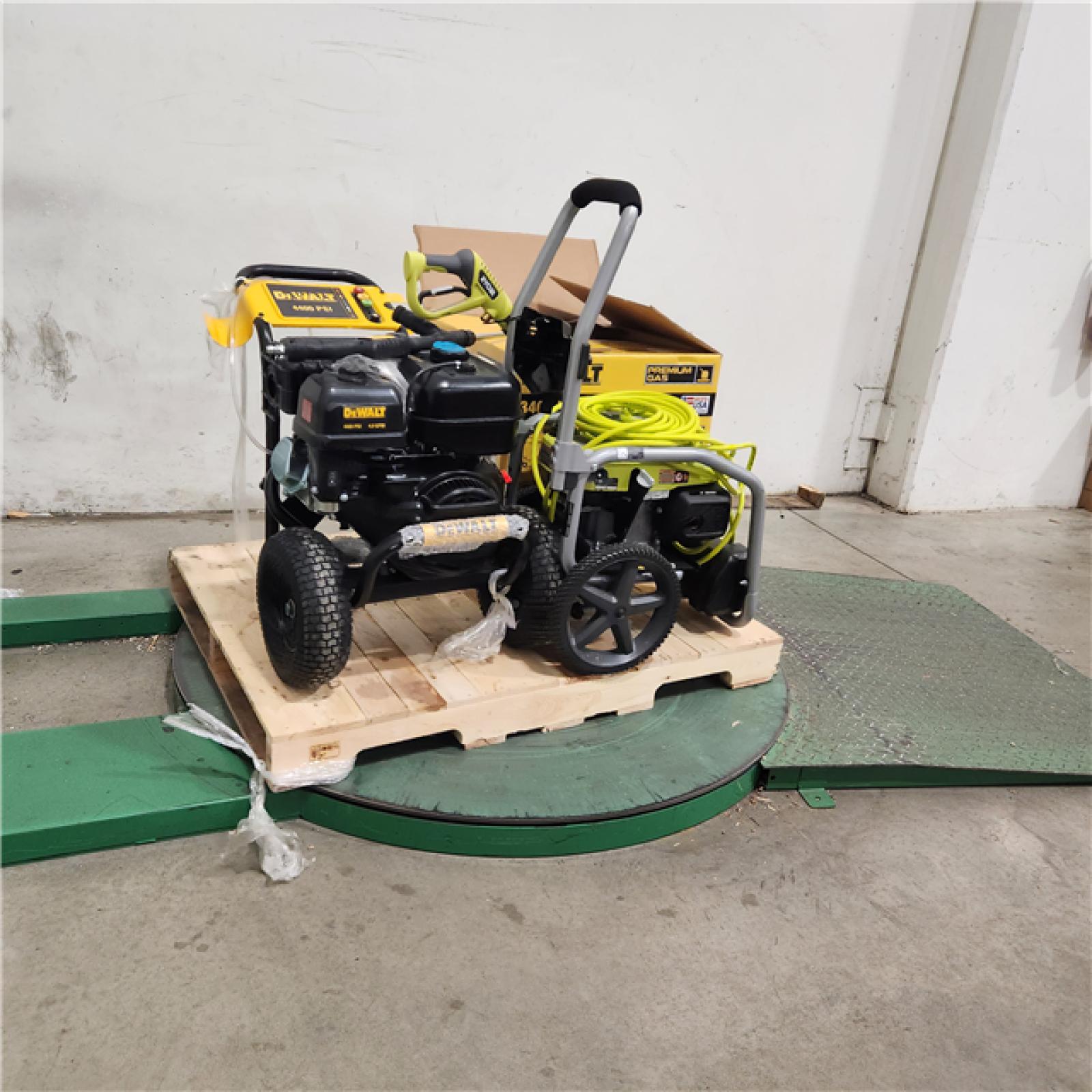 Dallas Location - As-Is GAS PRESSURE WASHER(Lot Of 3)