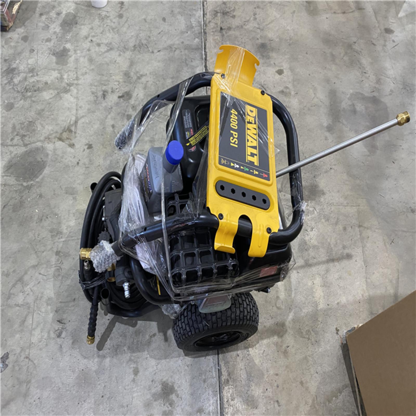 Houston location AS-IS DEWALT 4400 PSI 4.0 GPM Gas Cold Water Pressure Washer with 420cc Engine