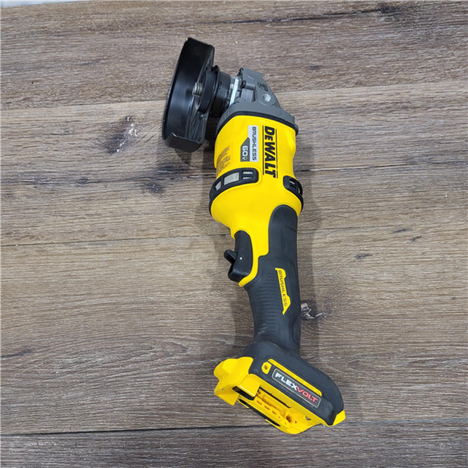 AS-IS DeWalt FLEXVOLT 60V MAX Cordless Grinder  4.5 - 6   9000 RPM  1 EA (115-DCG418B)